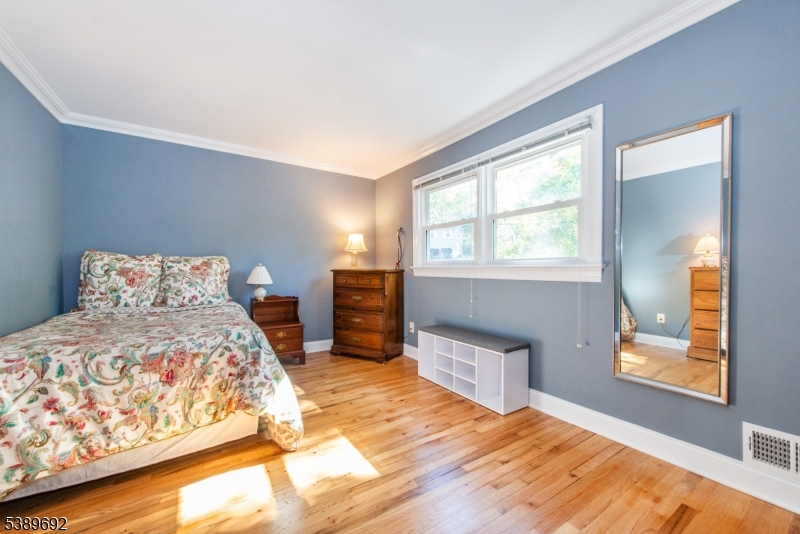 39 Lovell Dr