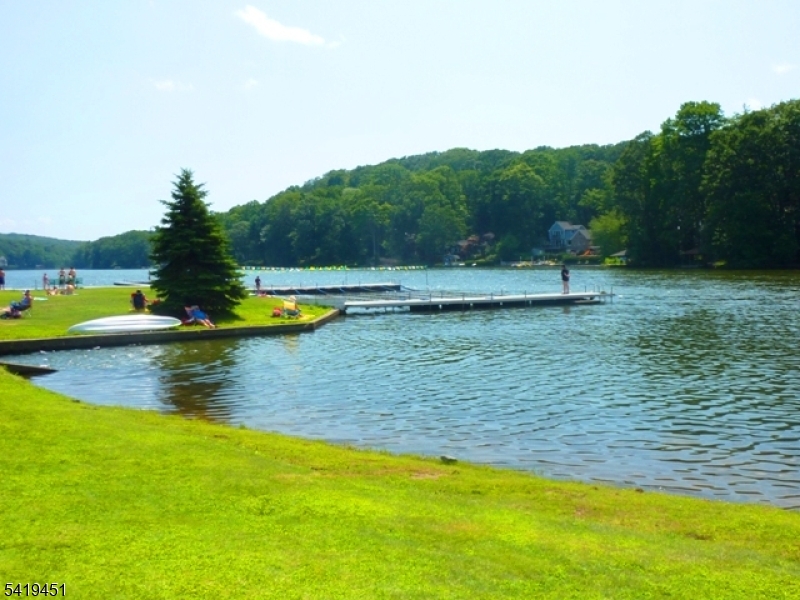 103 Cedar Rd