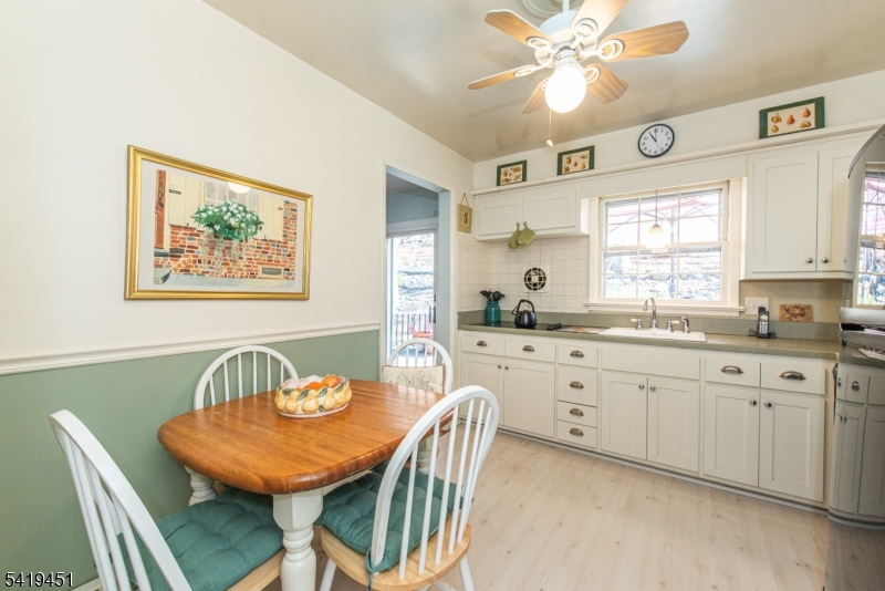 103 Cedar Rd