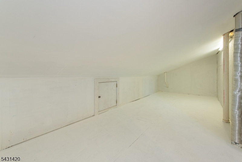 47 Burnside Pl