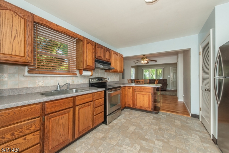 47 Burnside Pl