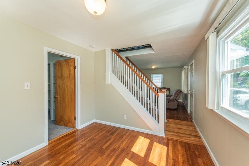 47 Burnside Pl