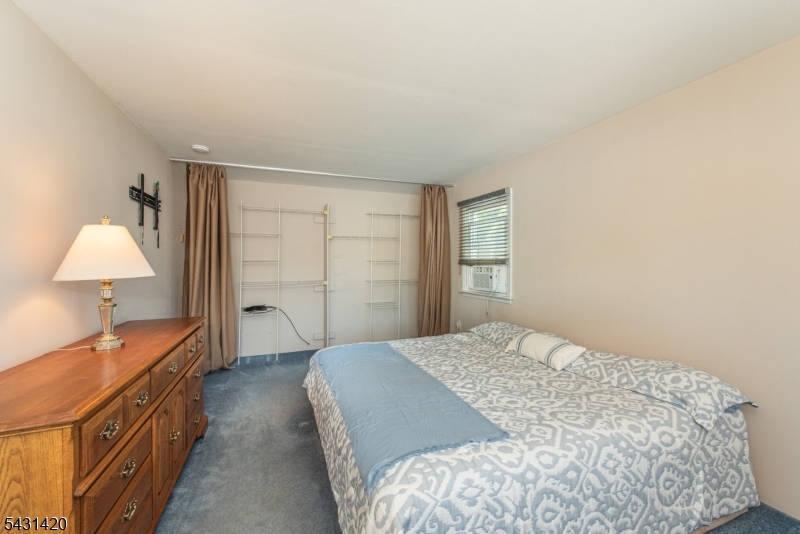 47 Burnside Pl
