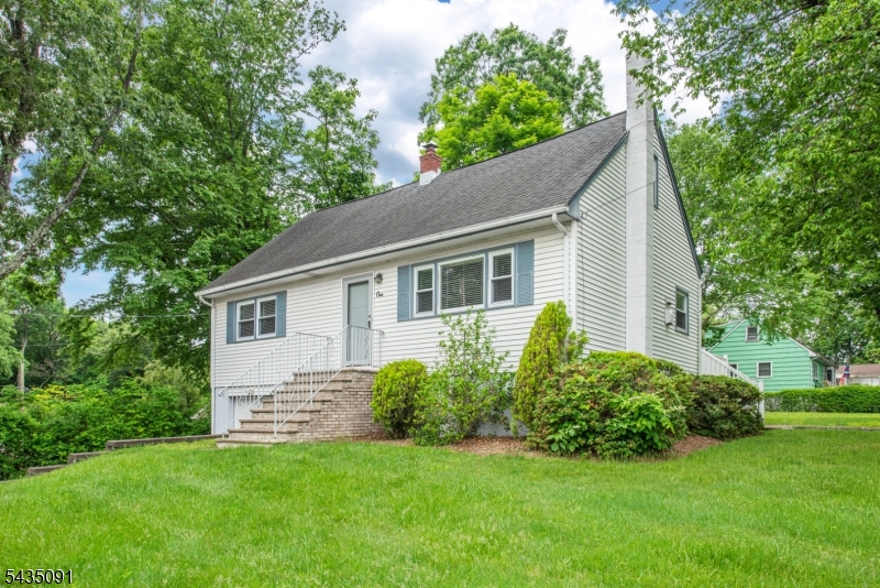 1 Aspen Rd