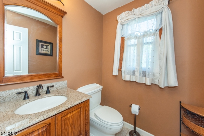 44 Molinari Dr