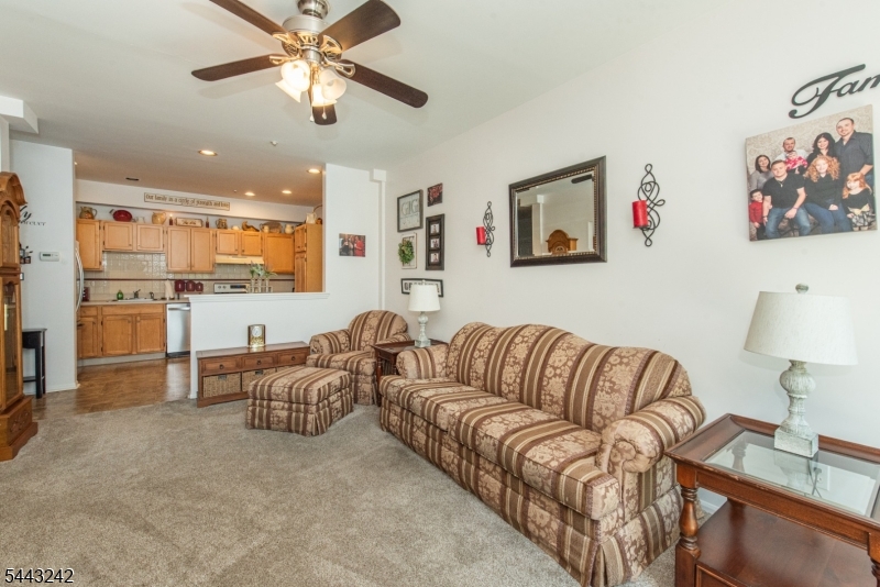 6104 Richmond Rd