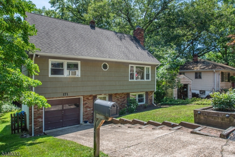 171 Skyline Lake Dr