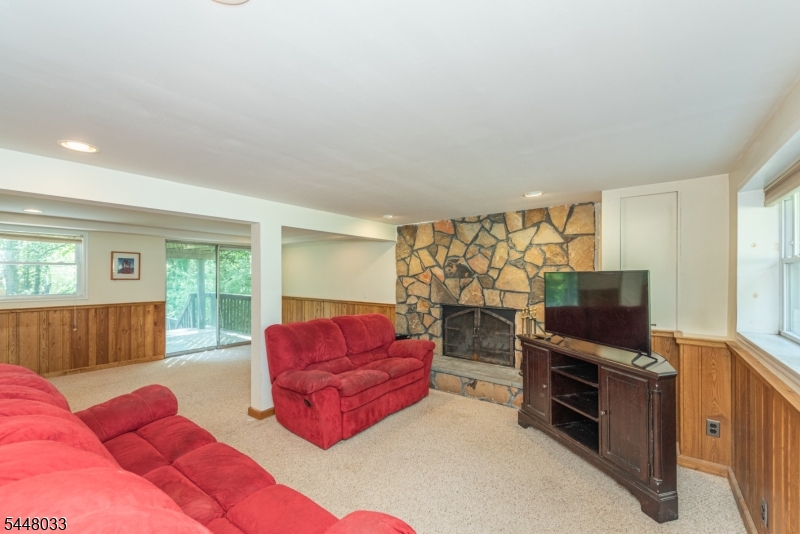 171 Skyline Lake Dr