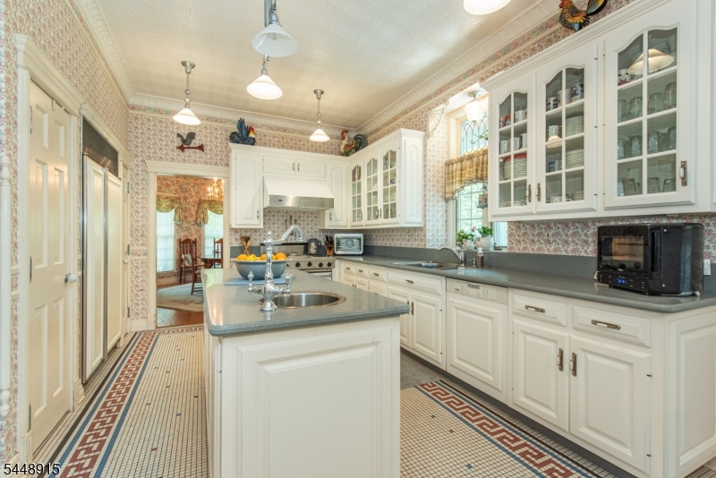 403 Stonetown Rd