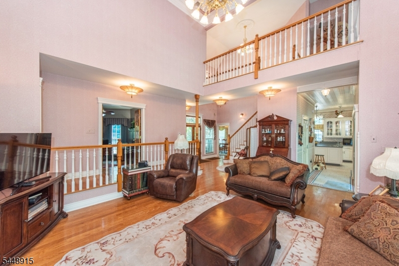 403 Stonetown Rd