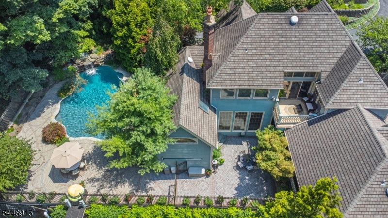 403 Stonetown Rd