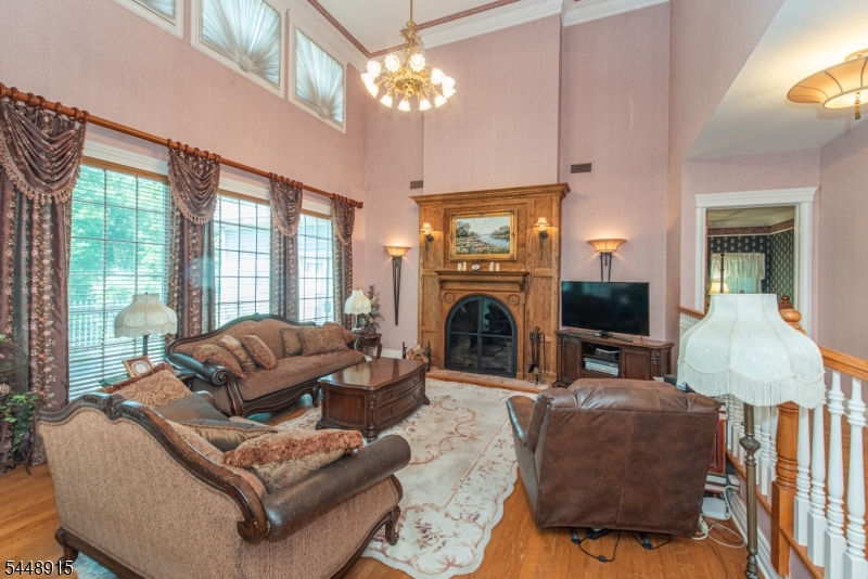 403 Stonetown Rd