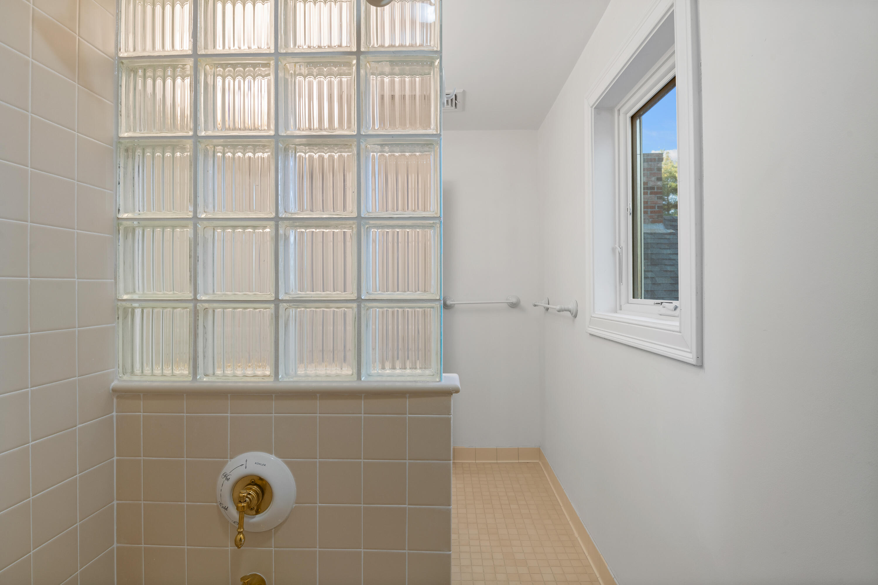 18 Foreside Common Drive, 18