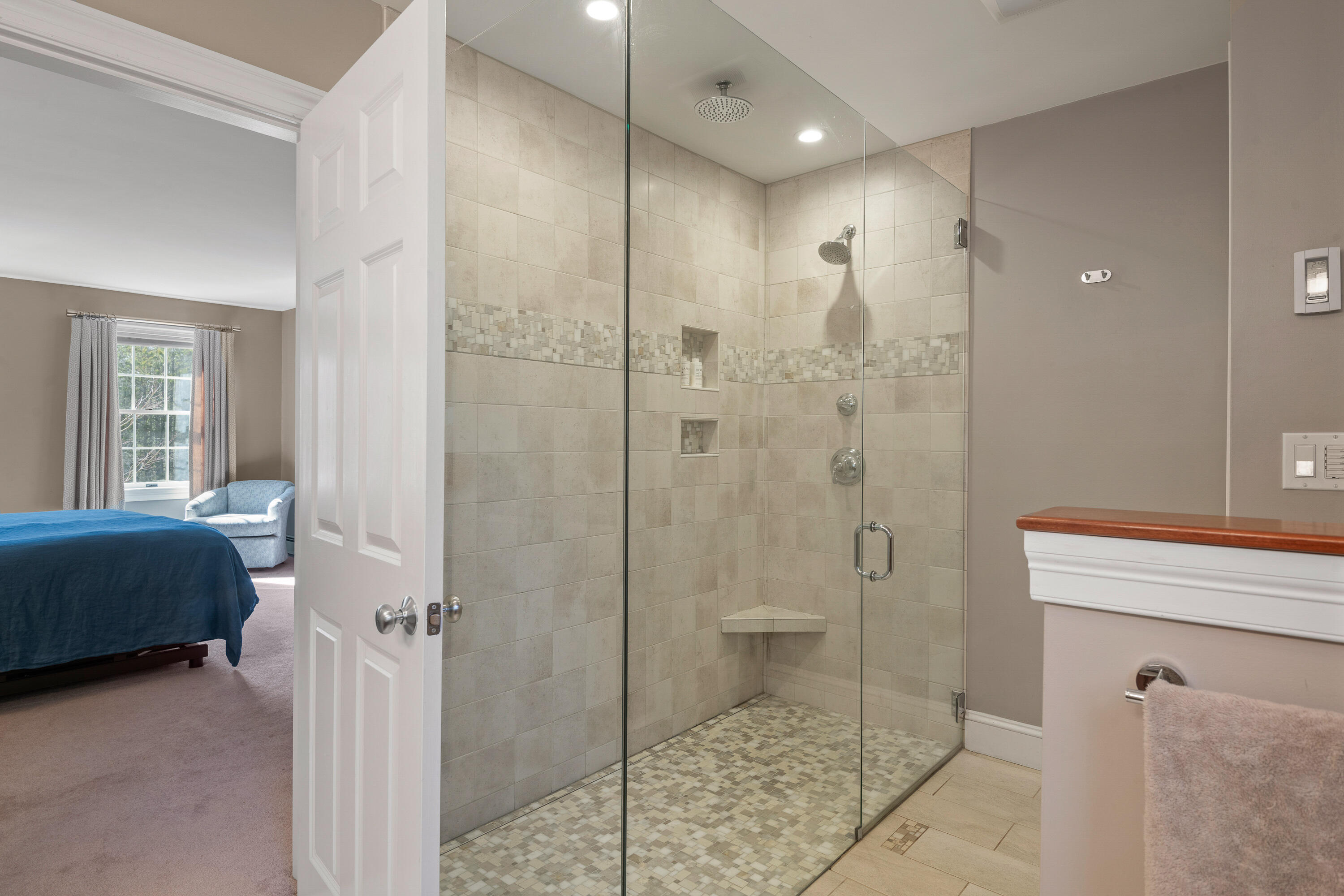 2 Hemlock Drive