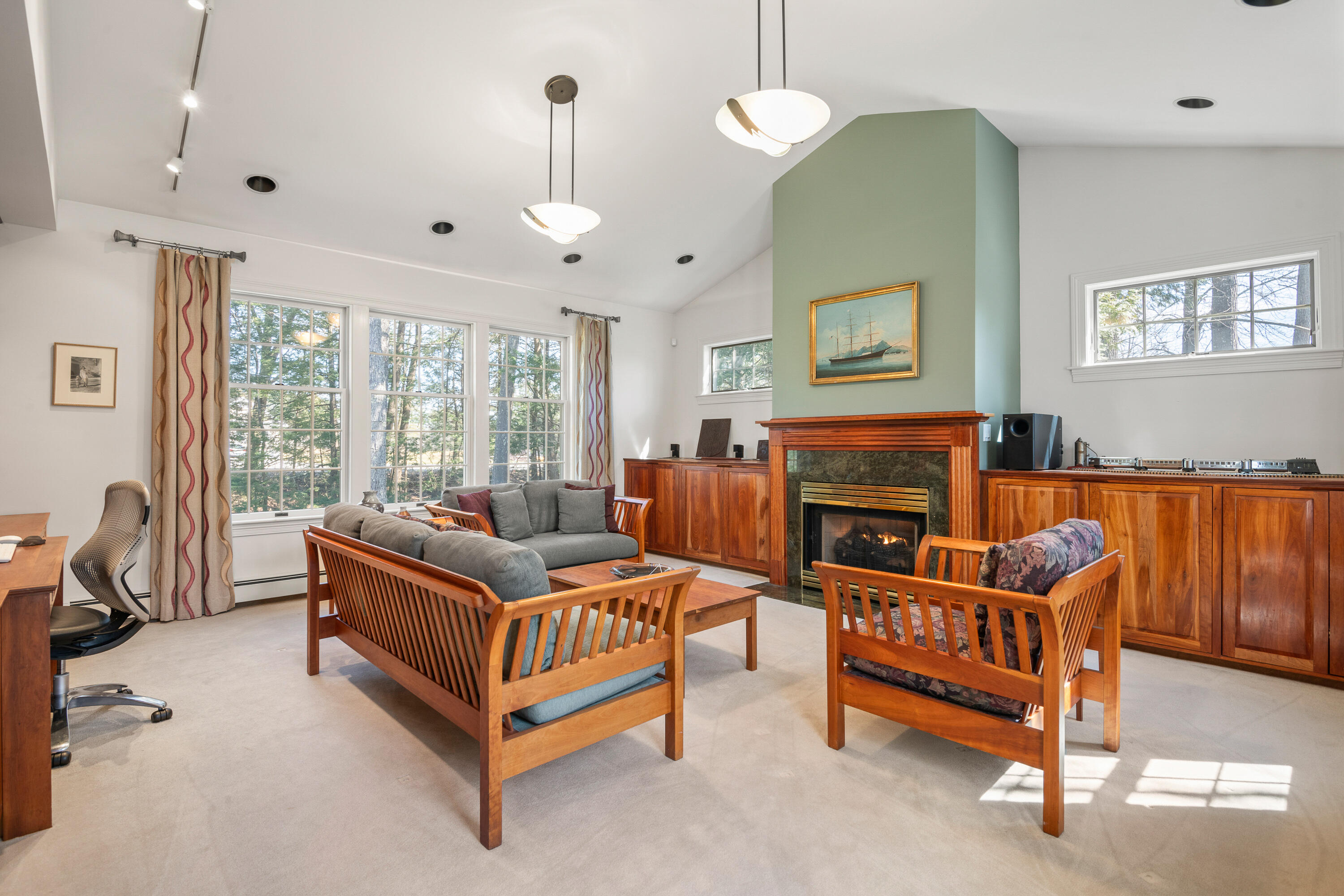 2 Hemlock Drive