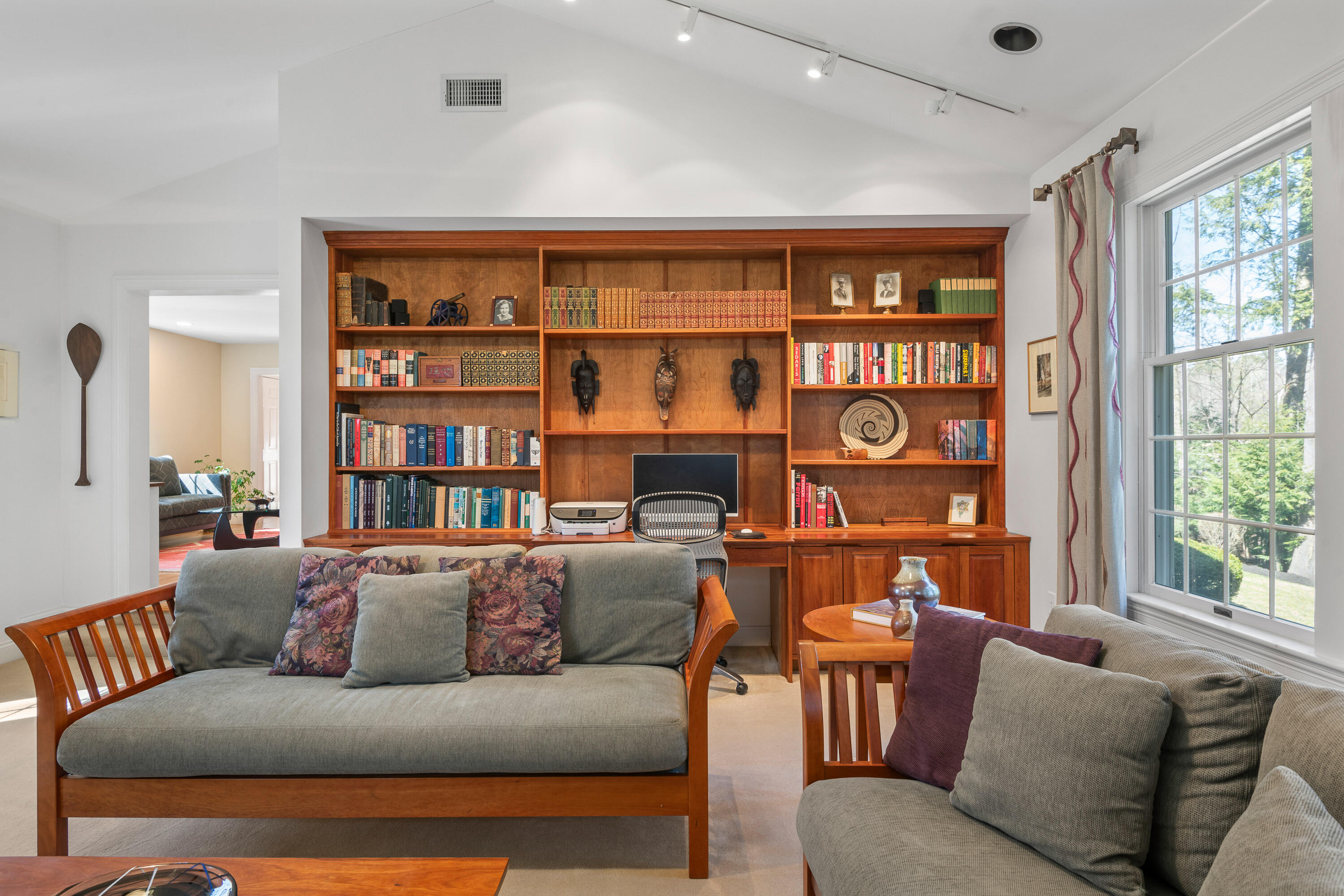 2 Hemlock Drive