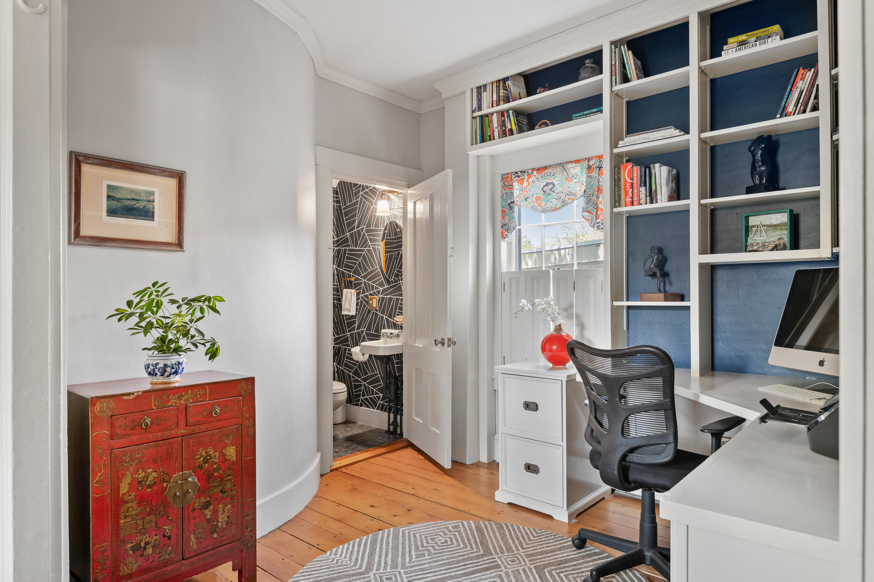 14 W Elm Street