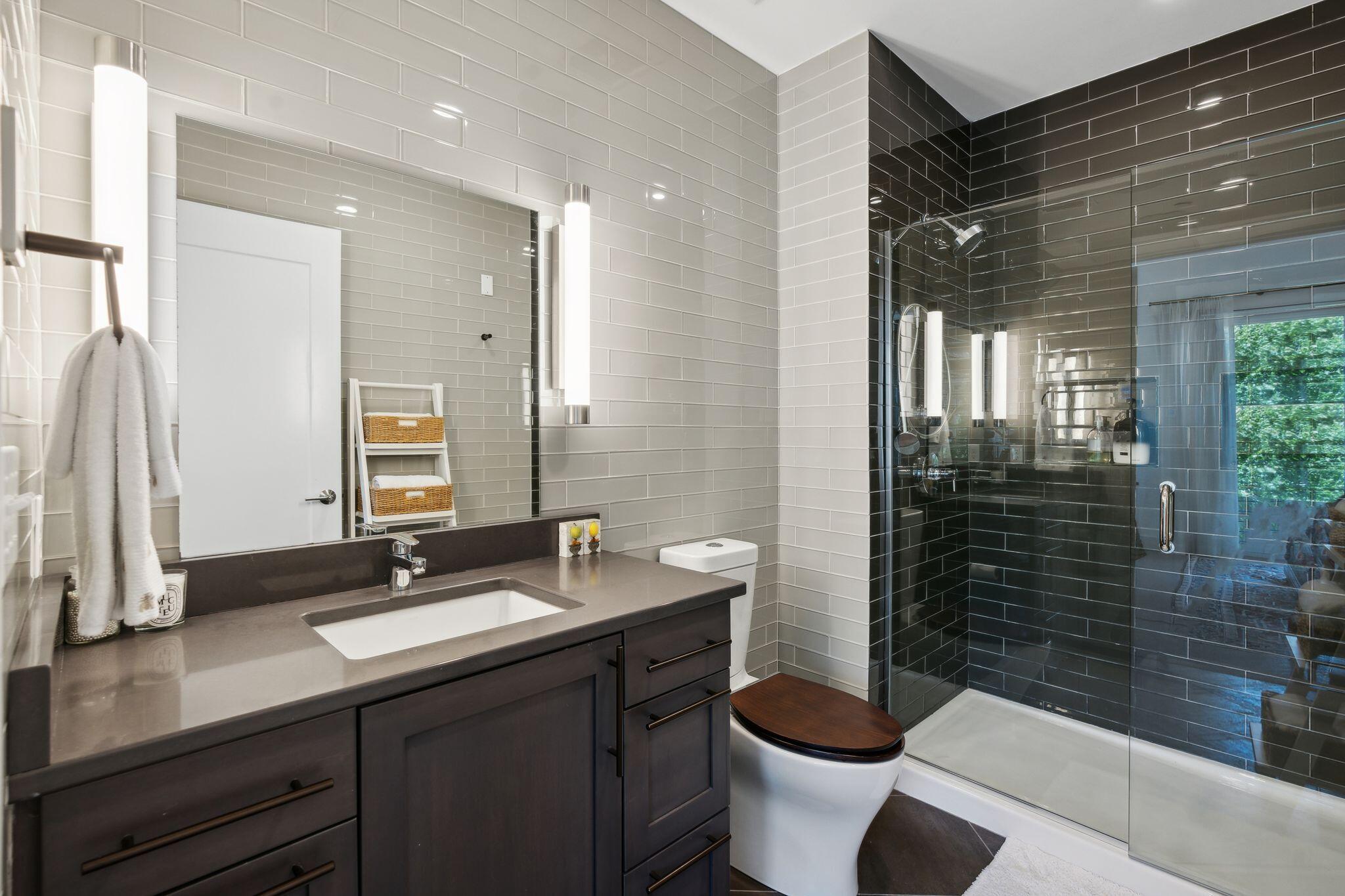 185 Fore Street, 201