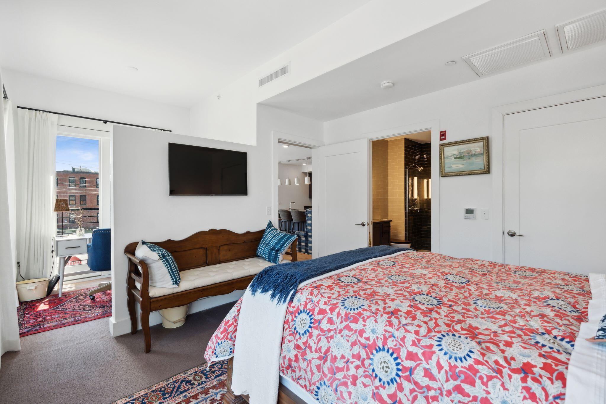 185 Fore Street, 201