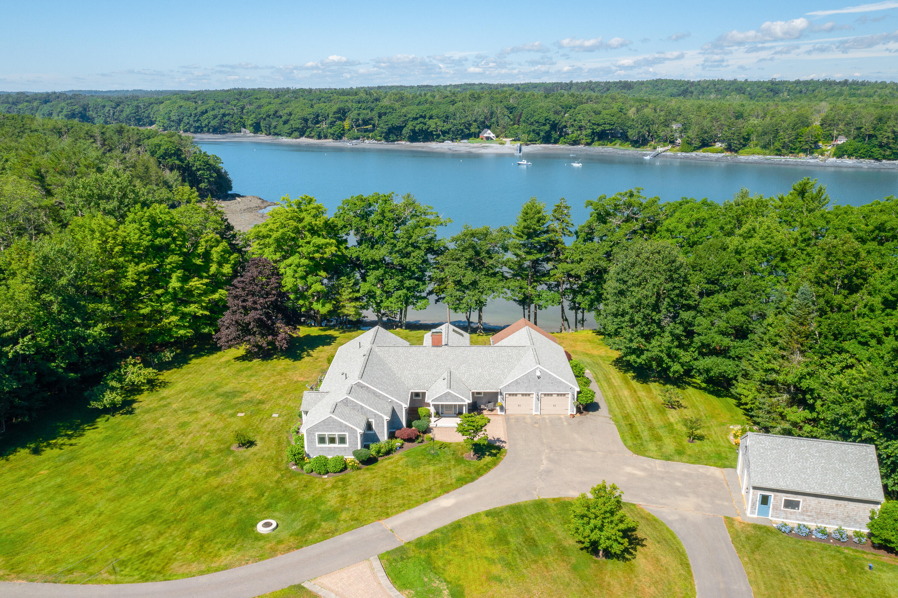 187 Doughty Point Road