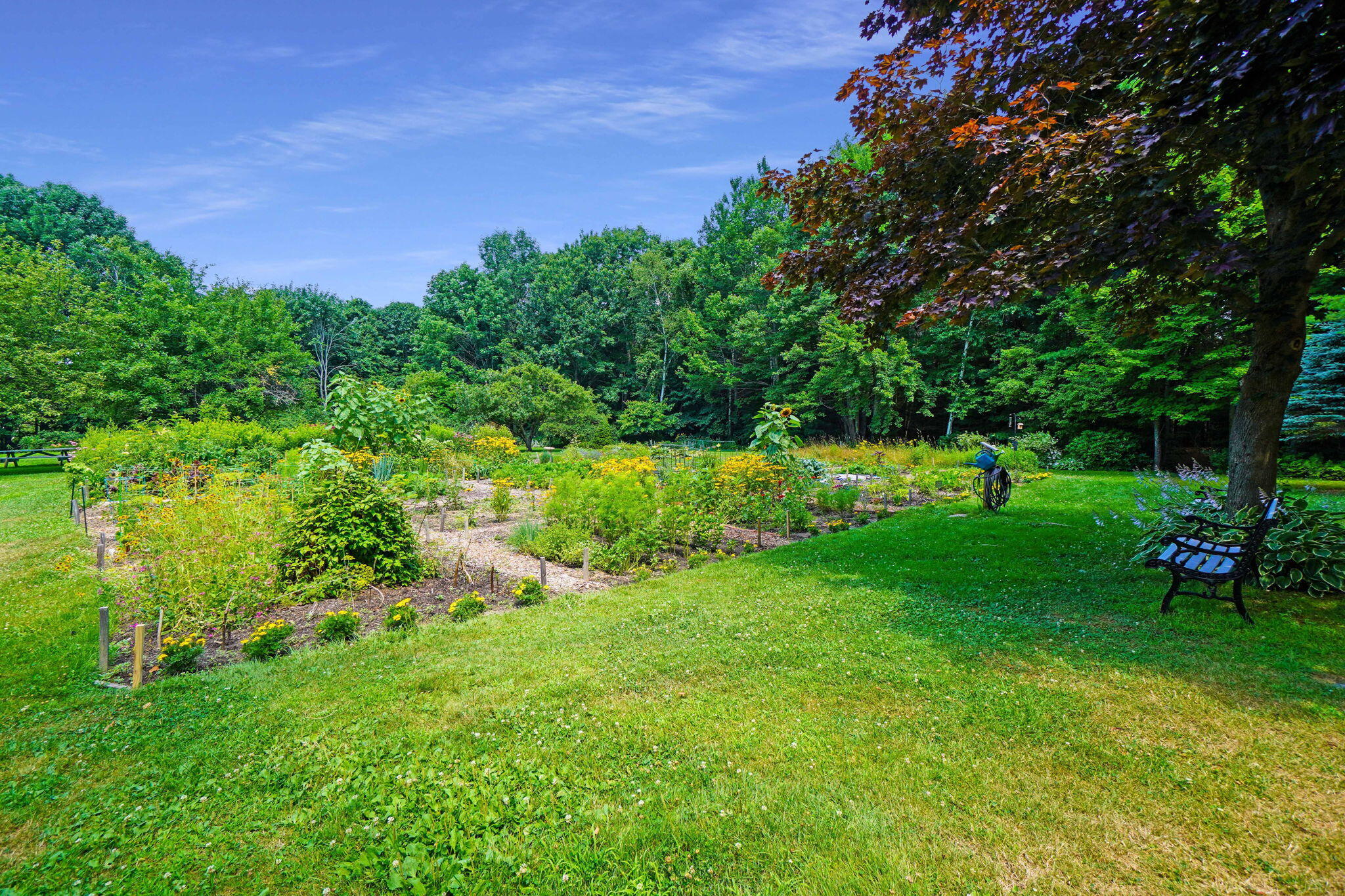 51 Applegate Lane, 51