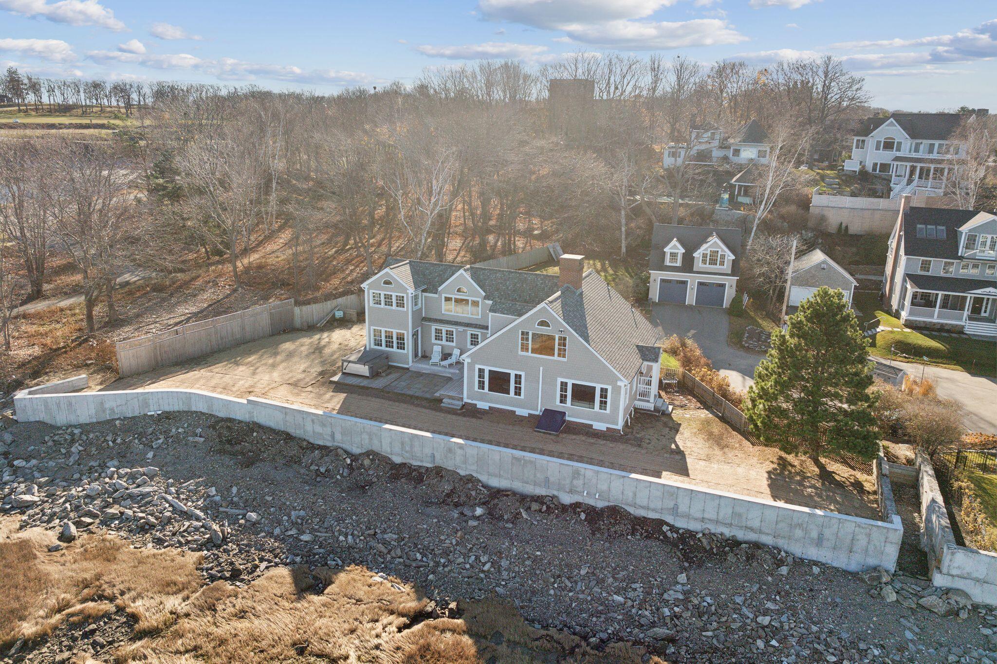 4 Garden Circle