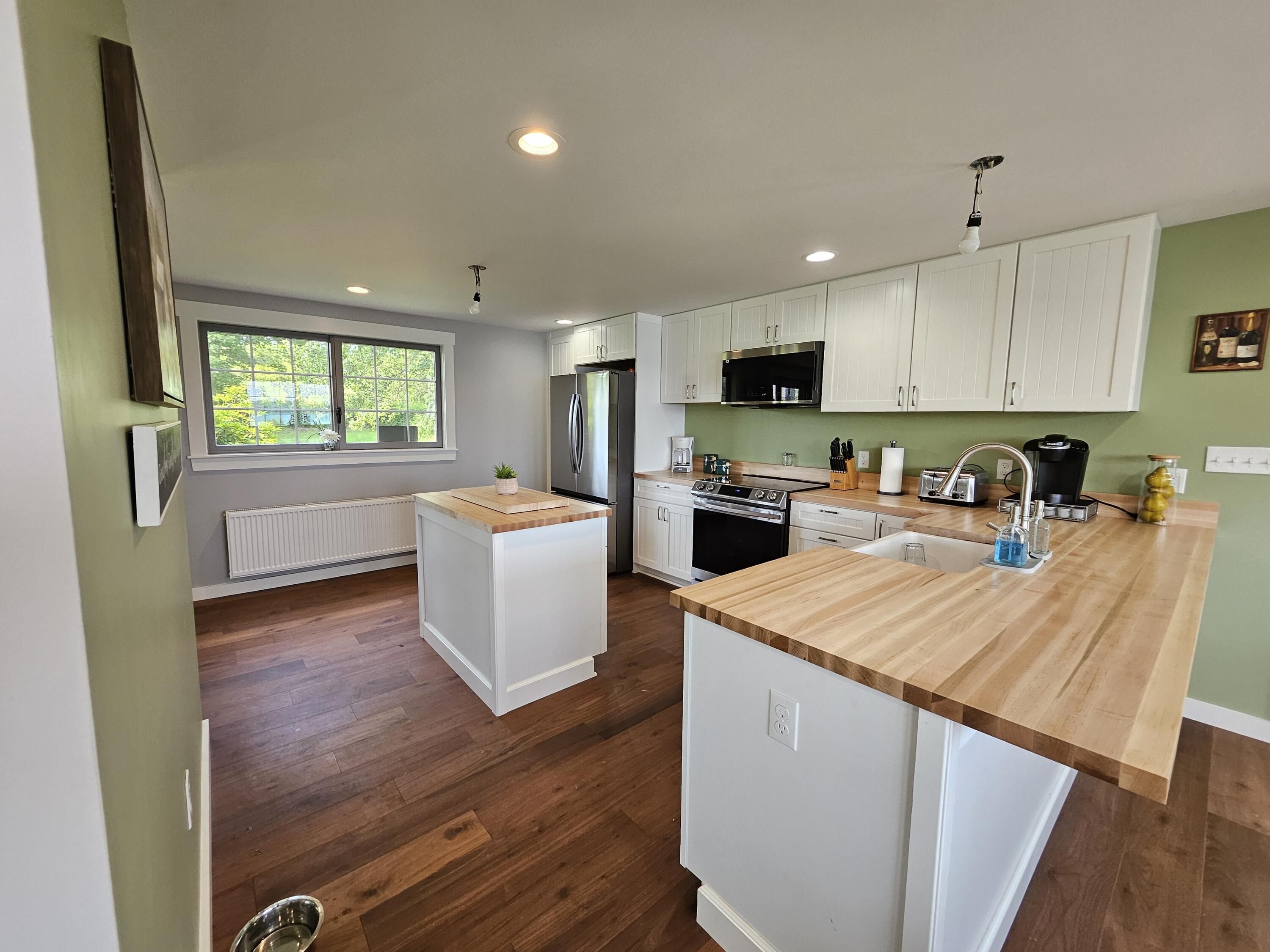 21 Green Meadows Road