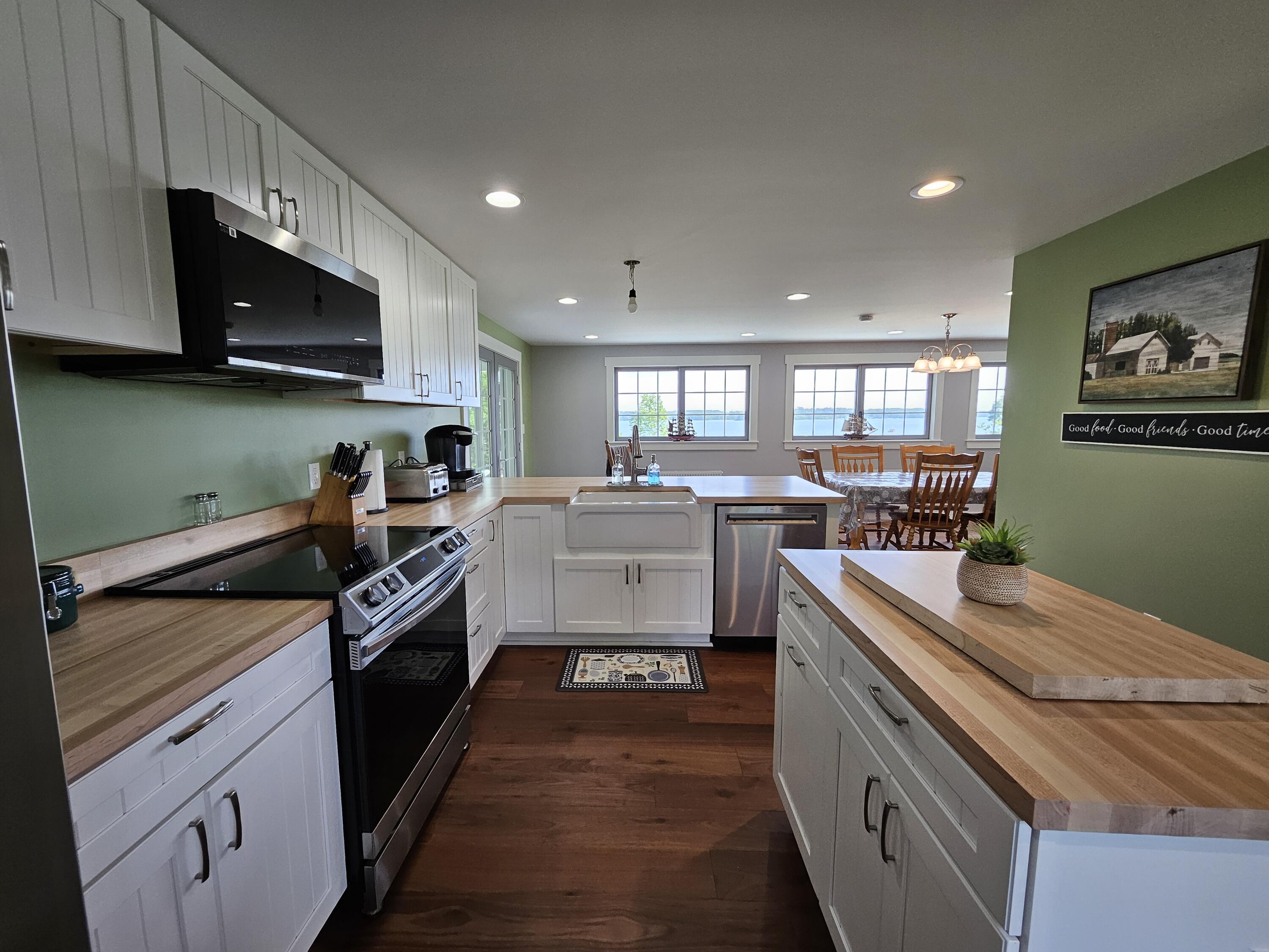 21 Green Meadows Road