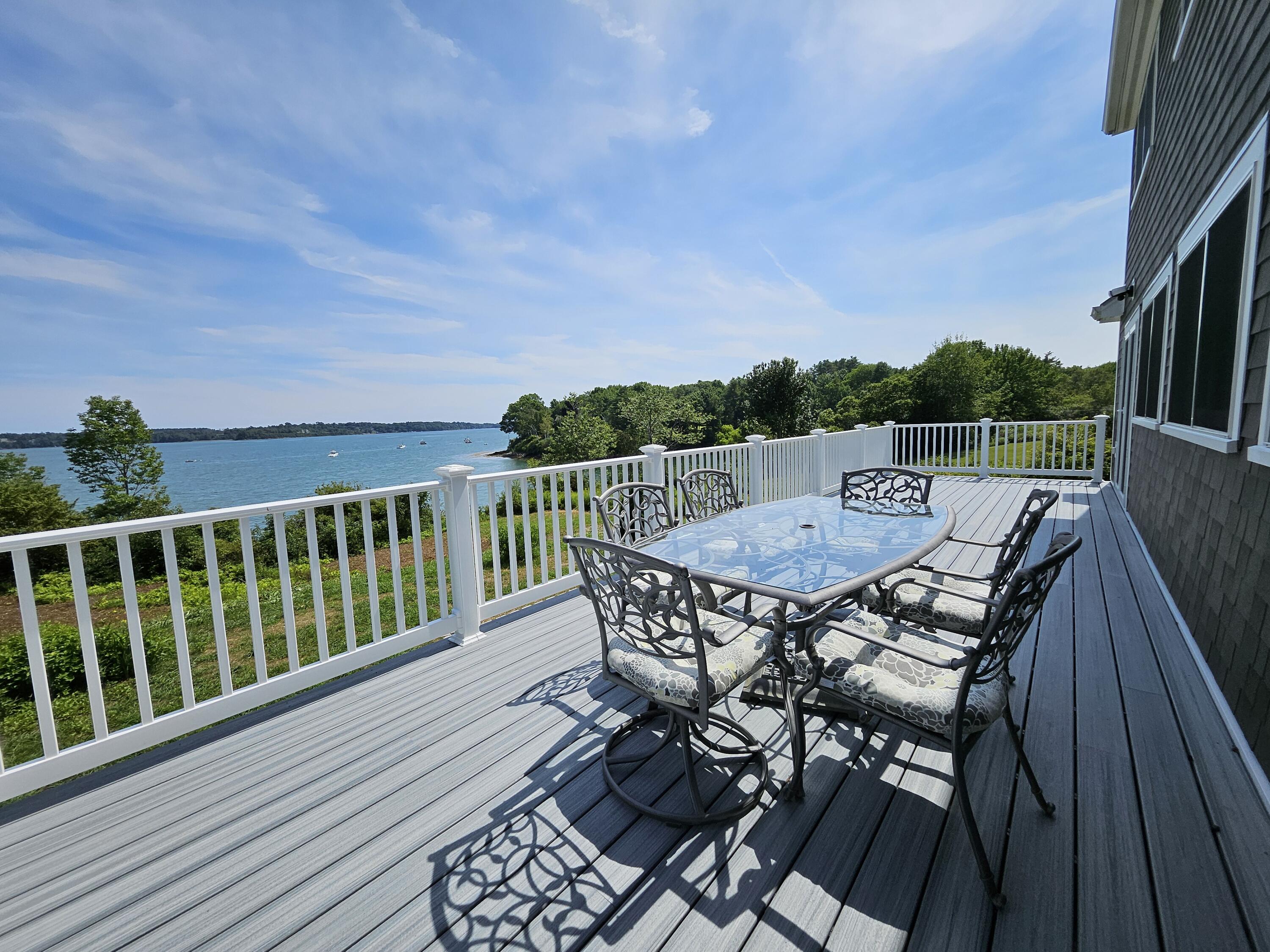 21 Green Meadows Road