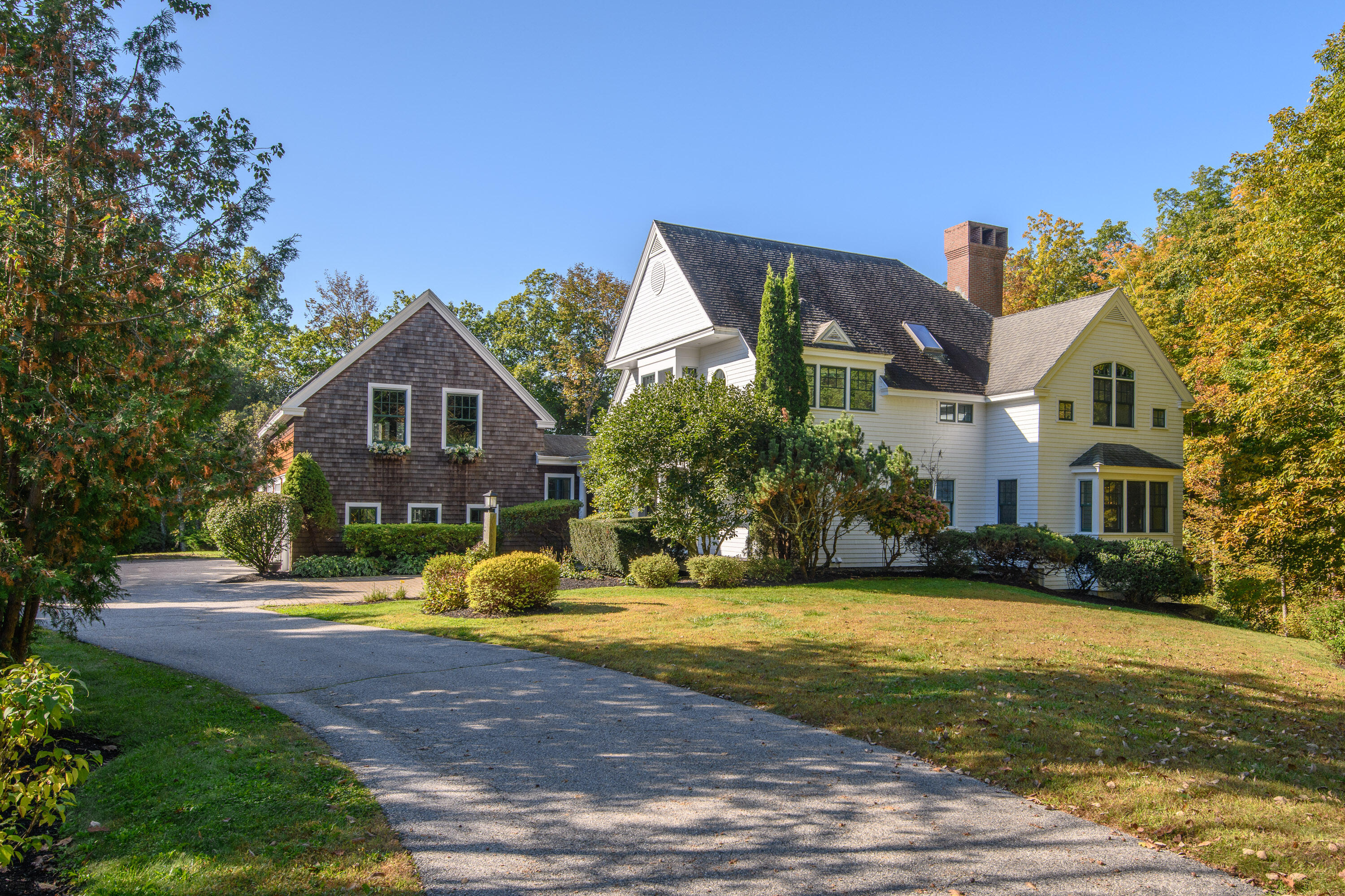 27 Veronica Lane
