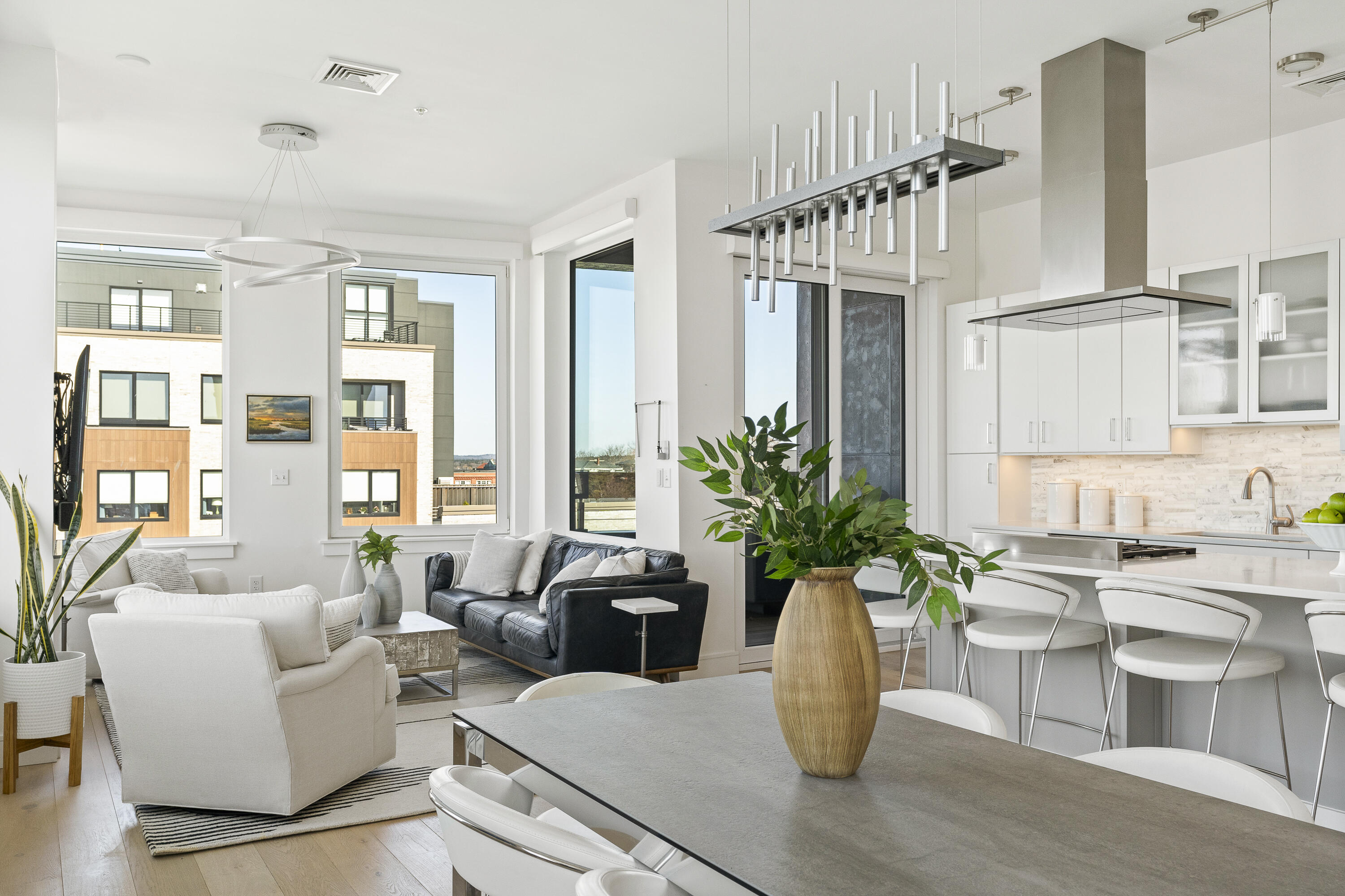 167 Newbury Street, 506