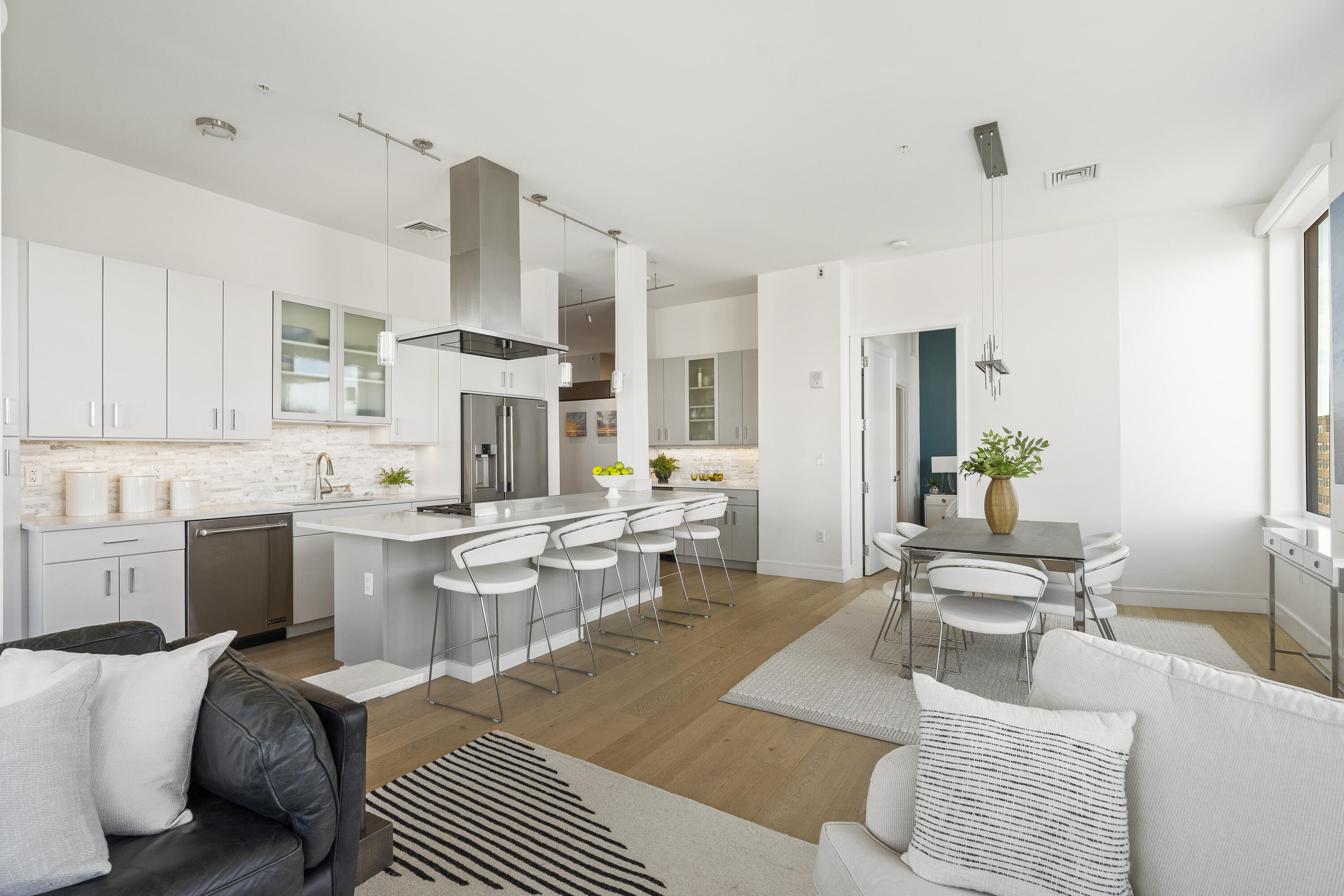 167 Newbury Street, 506