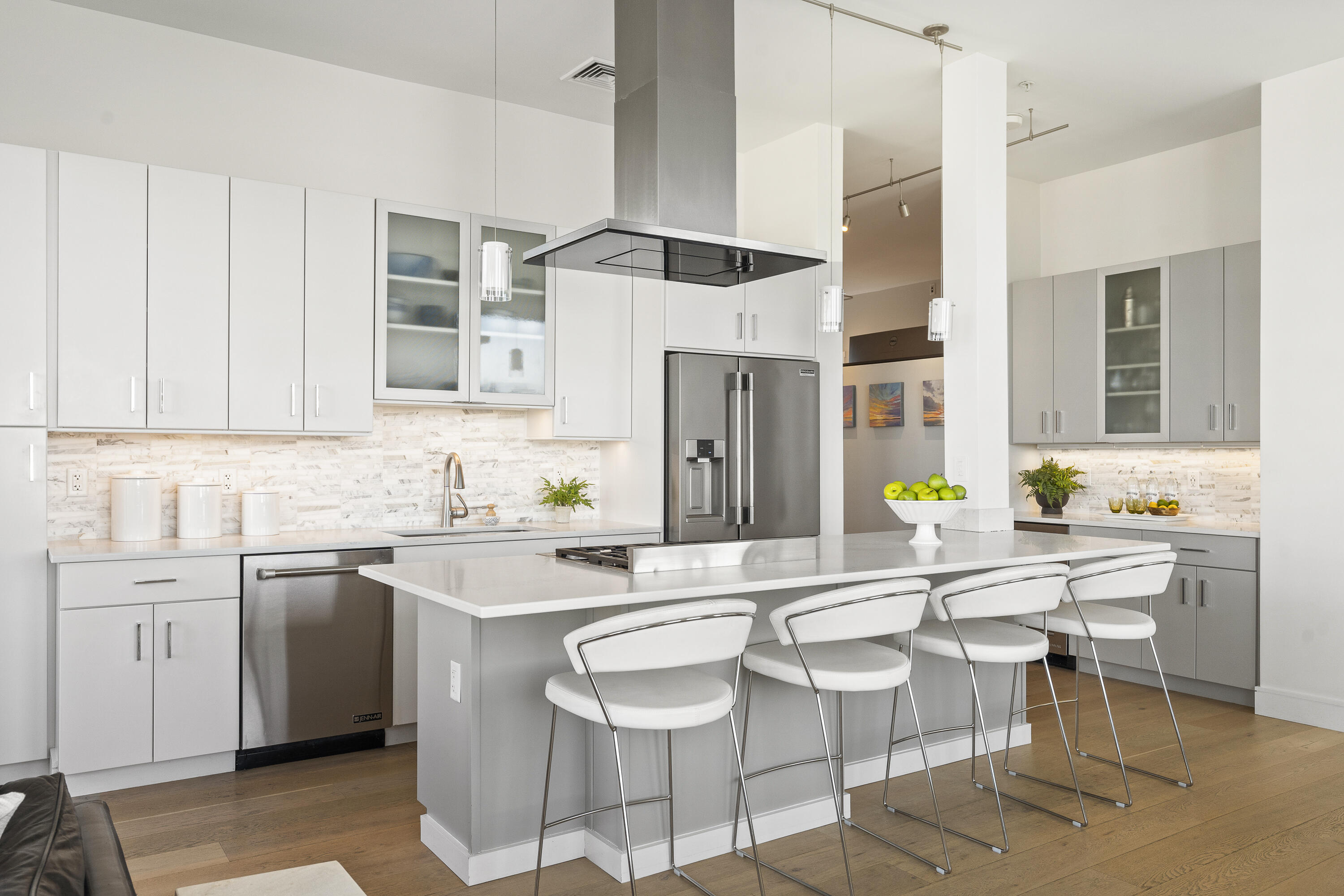 167 Newbury Street, 506