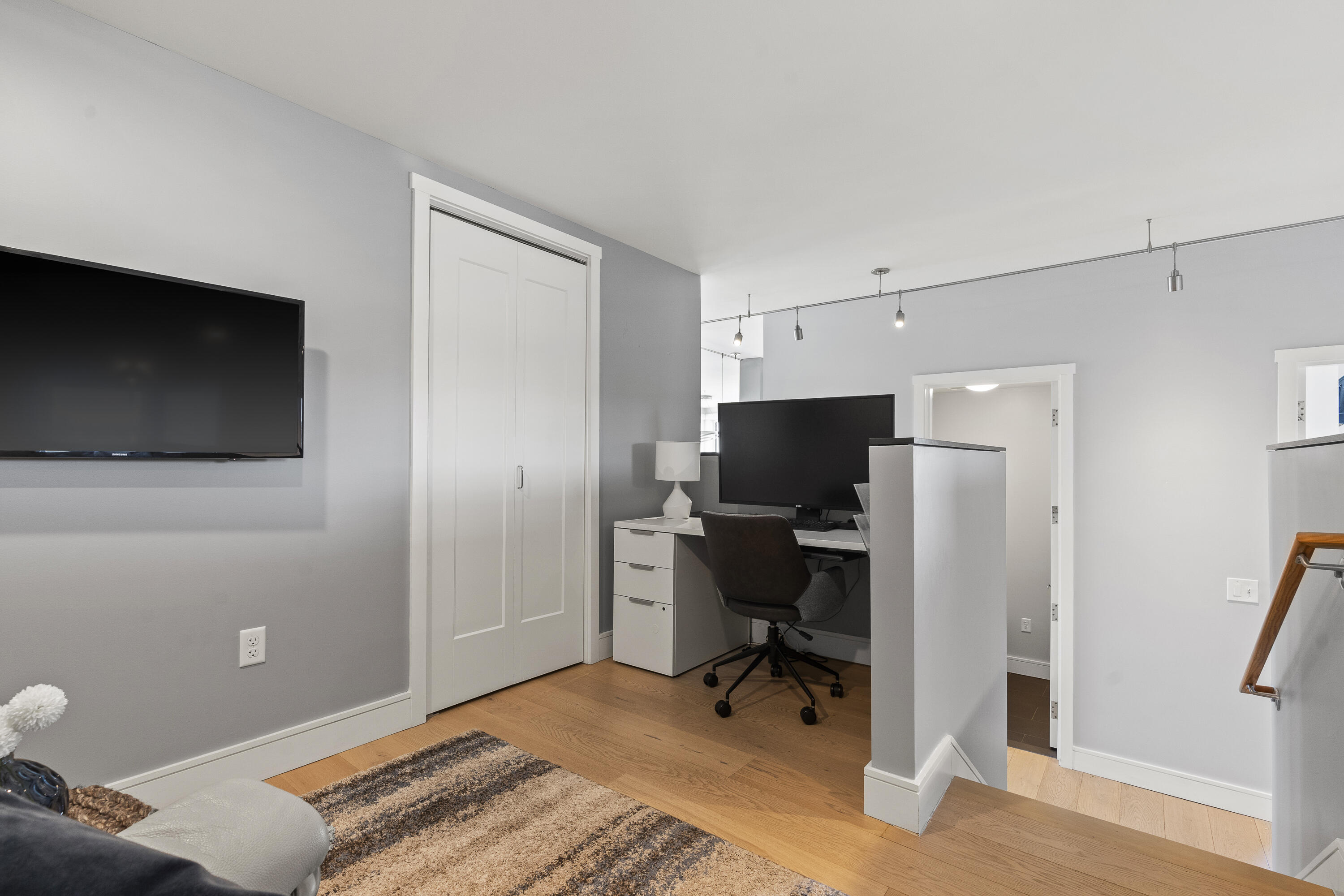 167 Newbury Street, 506