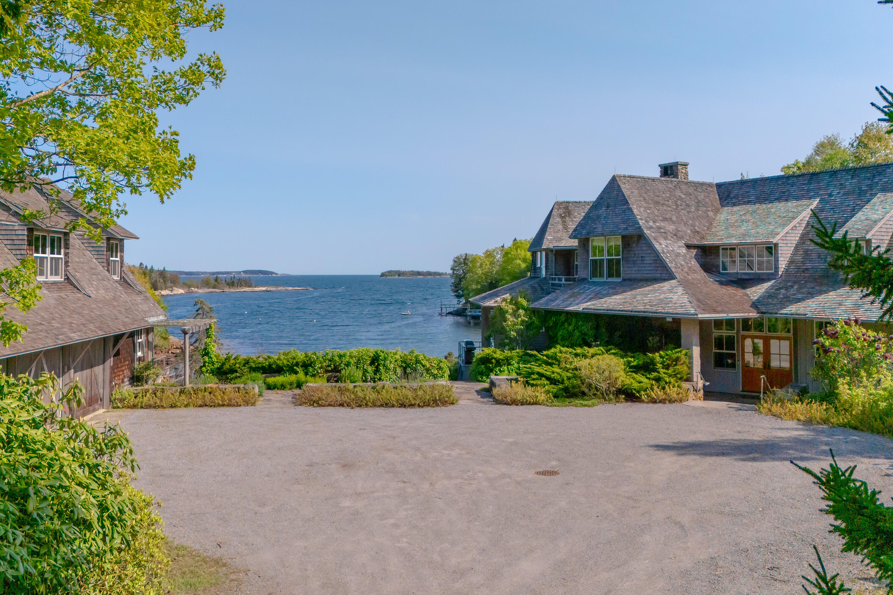 10 Cromwell Cove Road