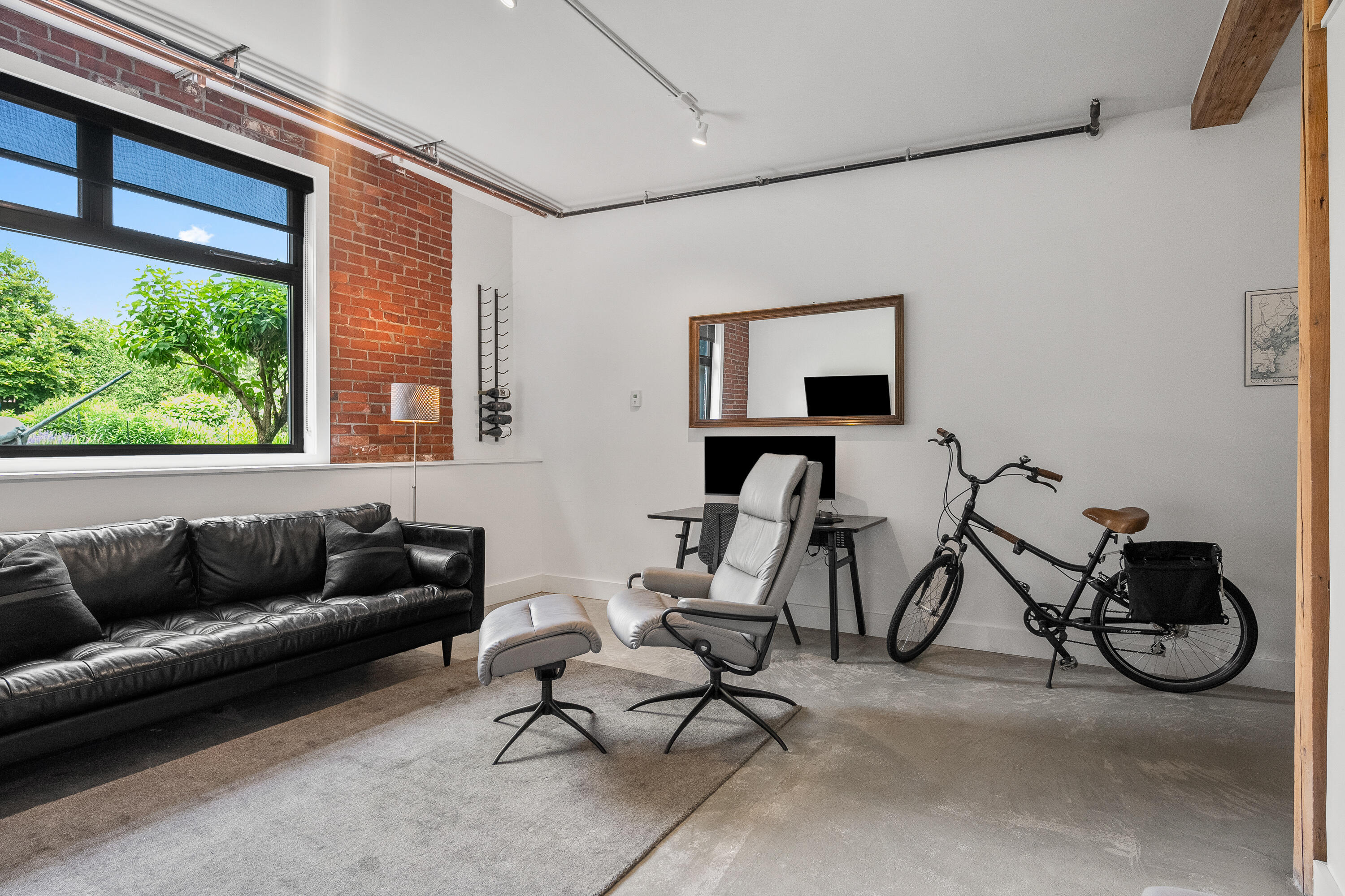 273 Congress Street, 1