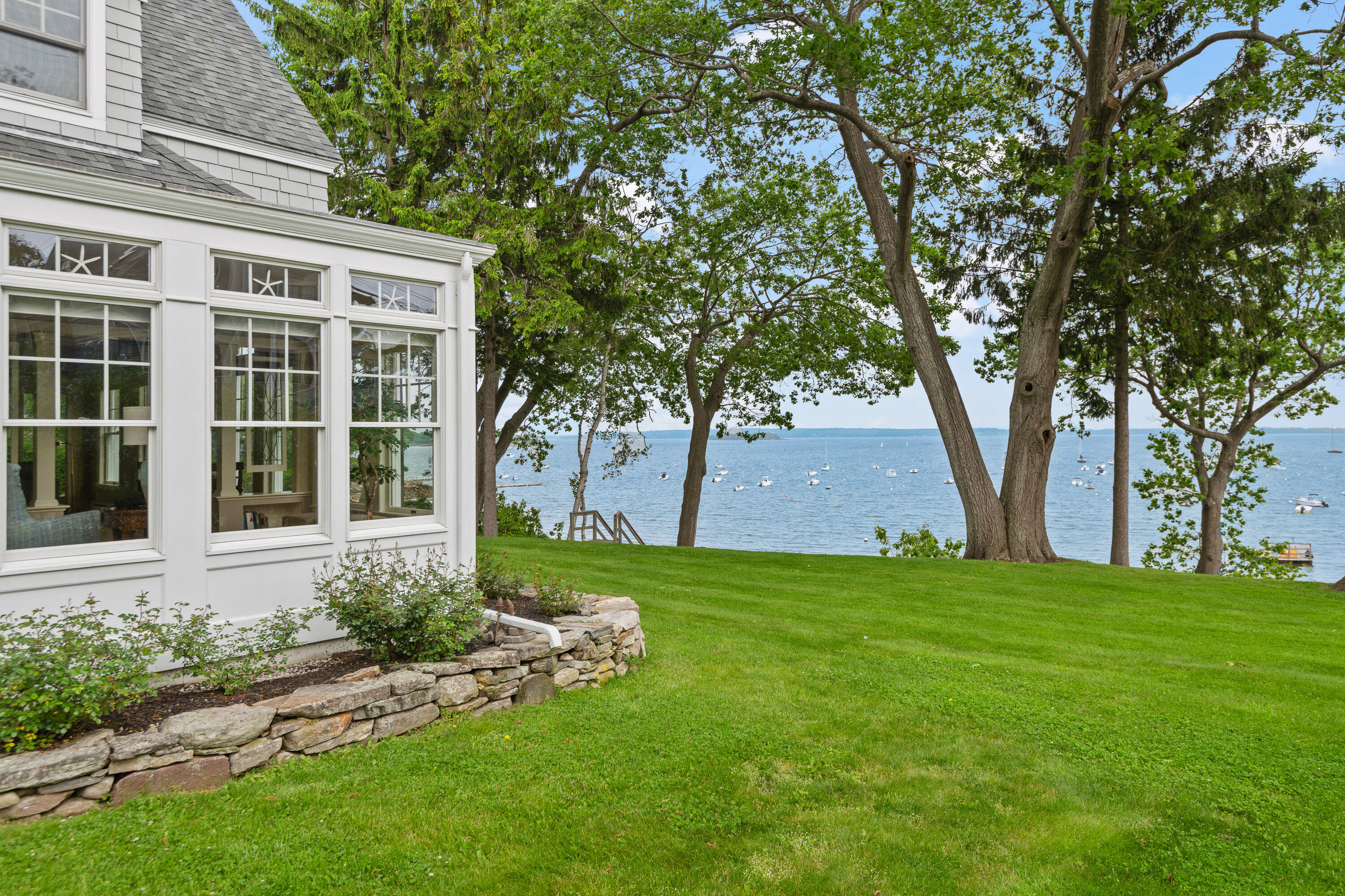 24 Town Landing Road