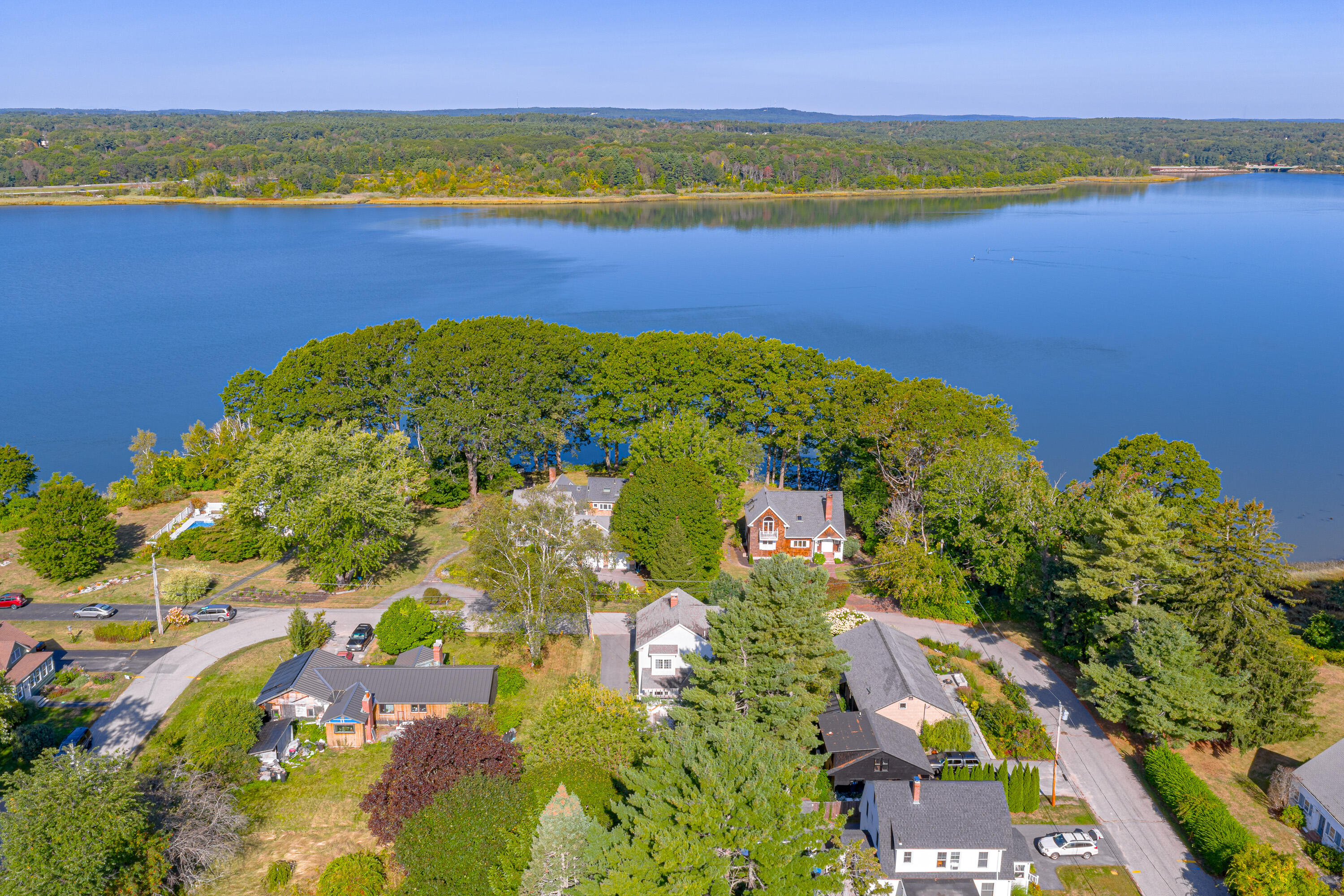 6 Tidewater Cove