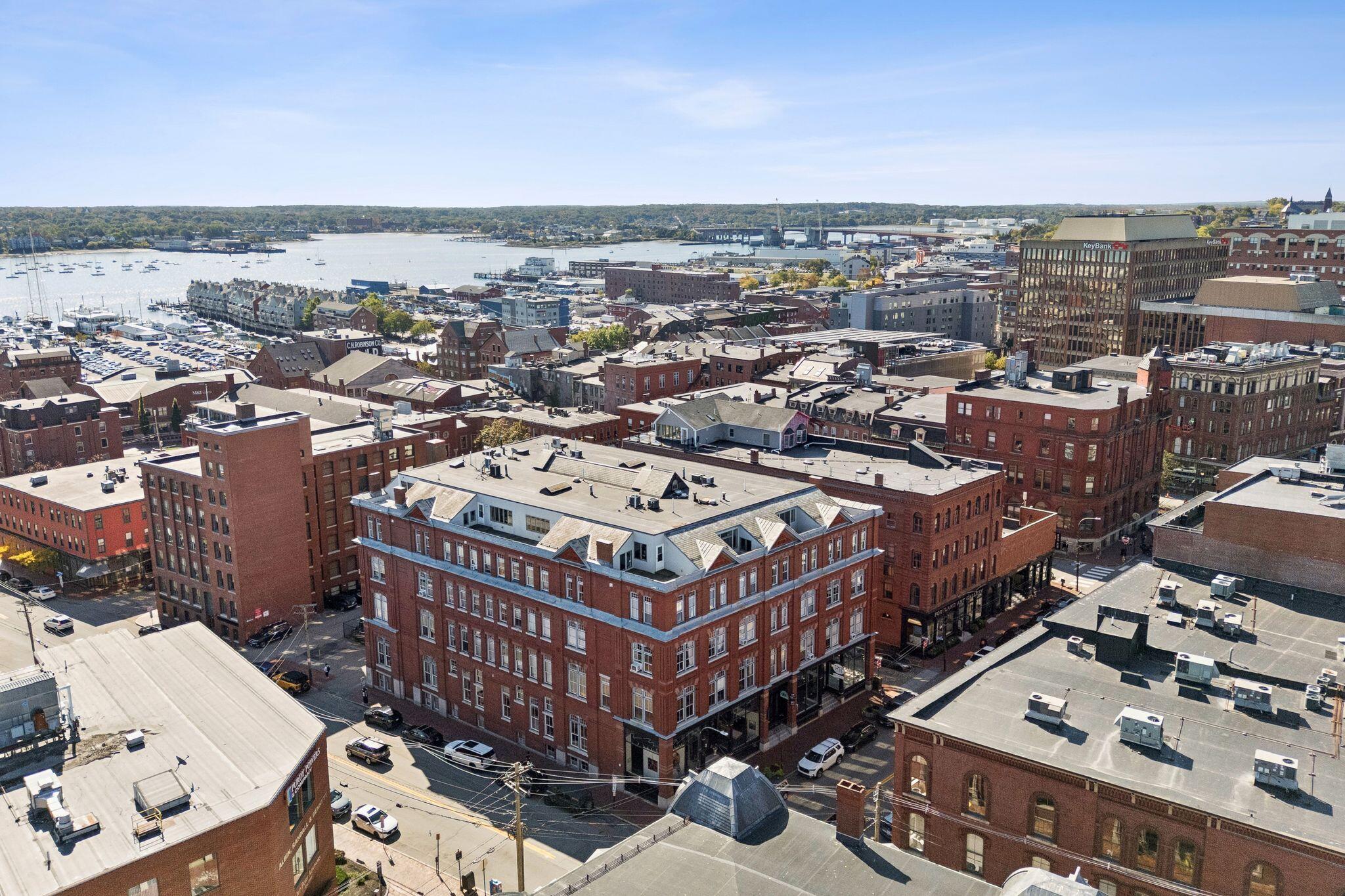 150 Middle Street, 4B