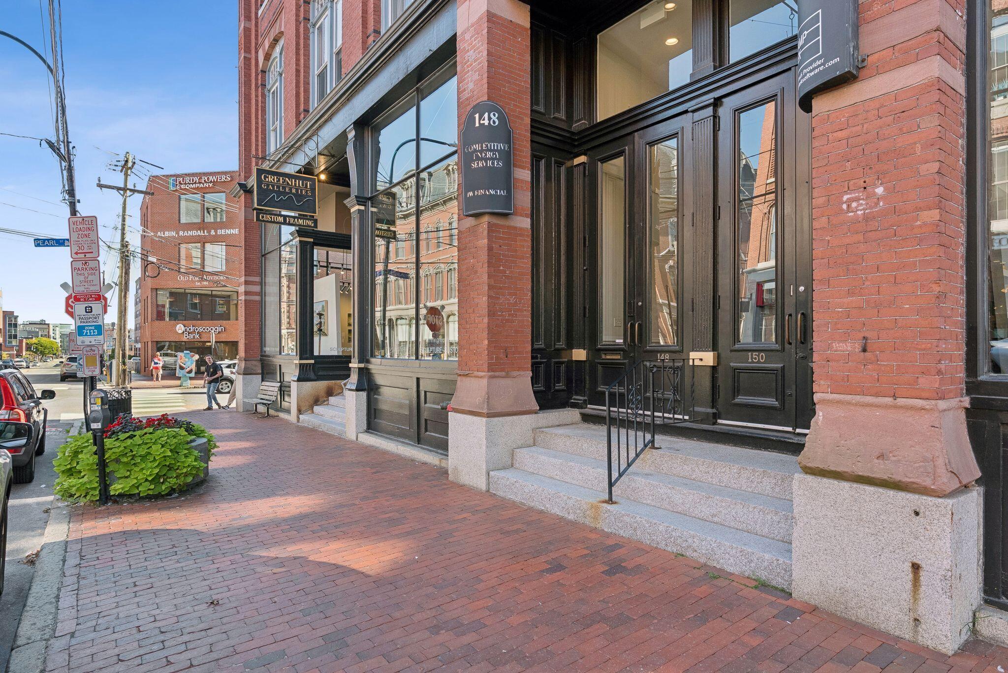 150 Middle Street, 4B