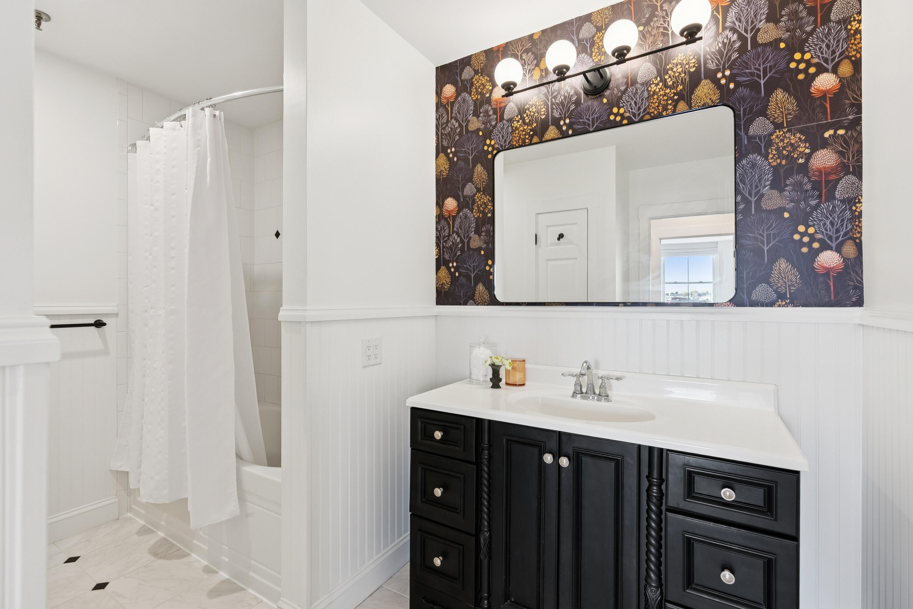 150 Middle Street, 4B