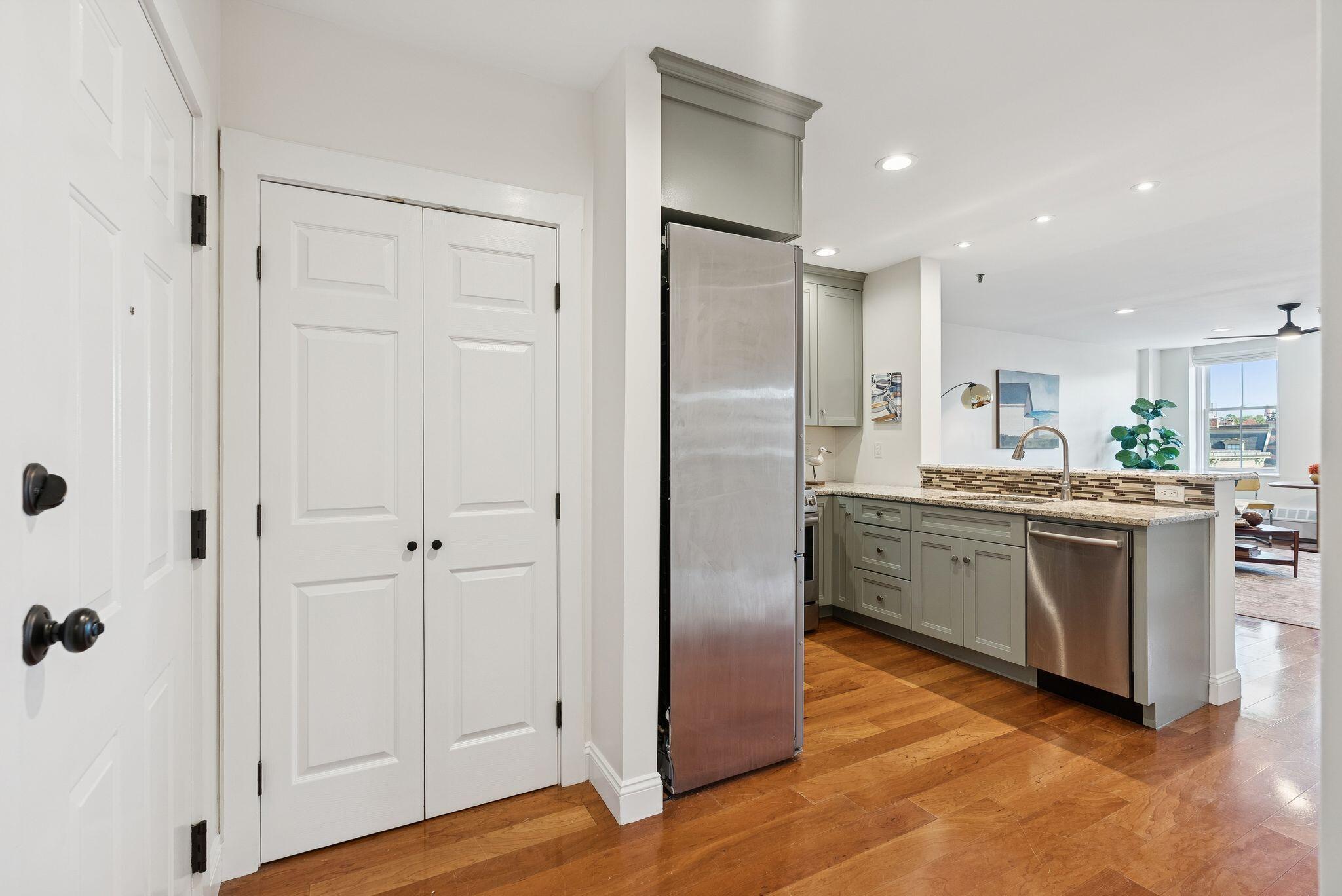 150 Middle Street, 4B