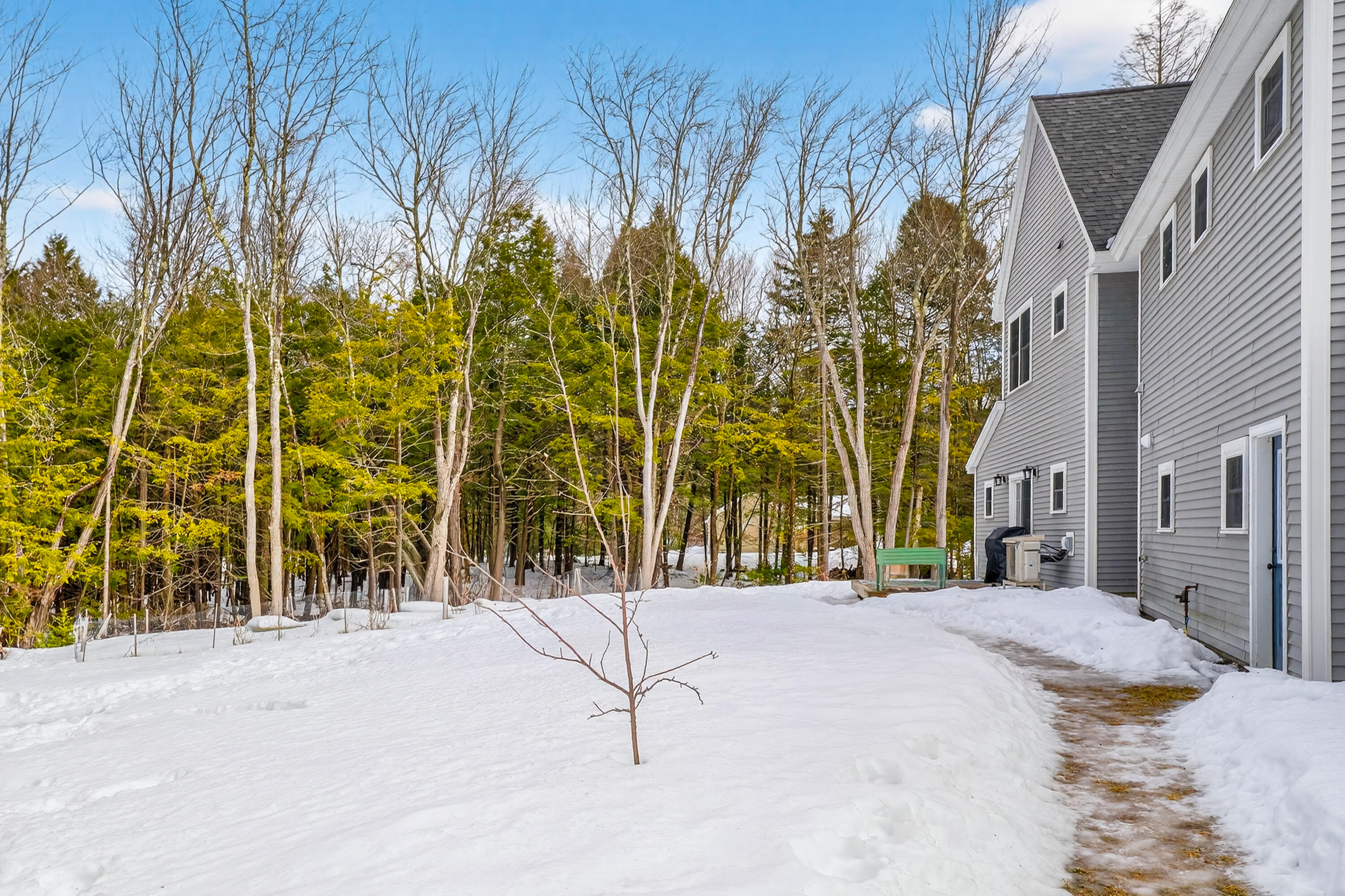 42 Hillside Road