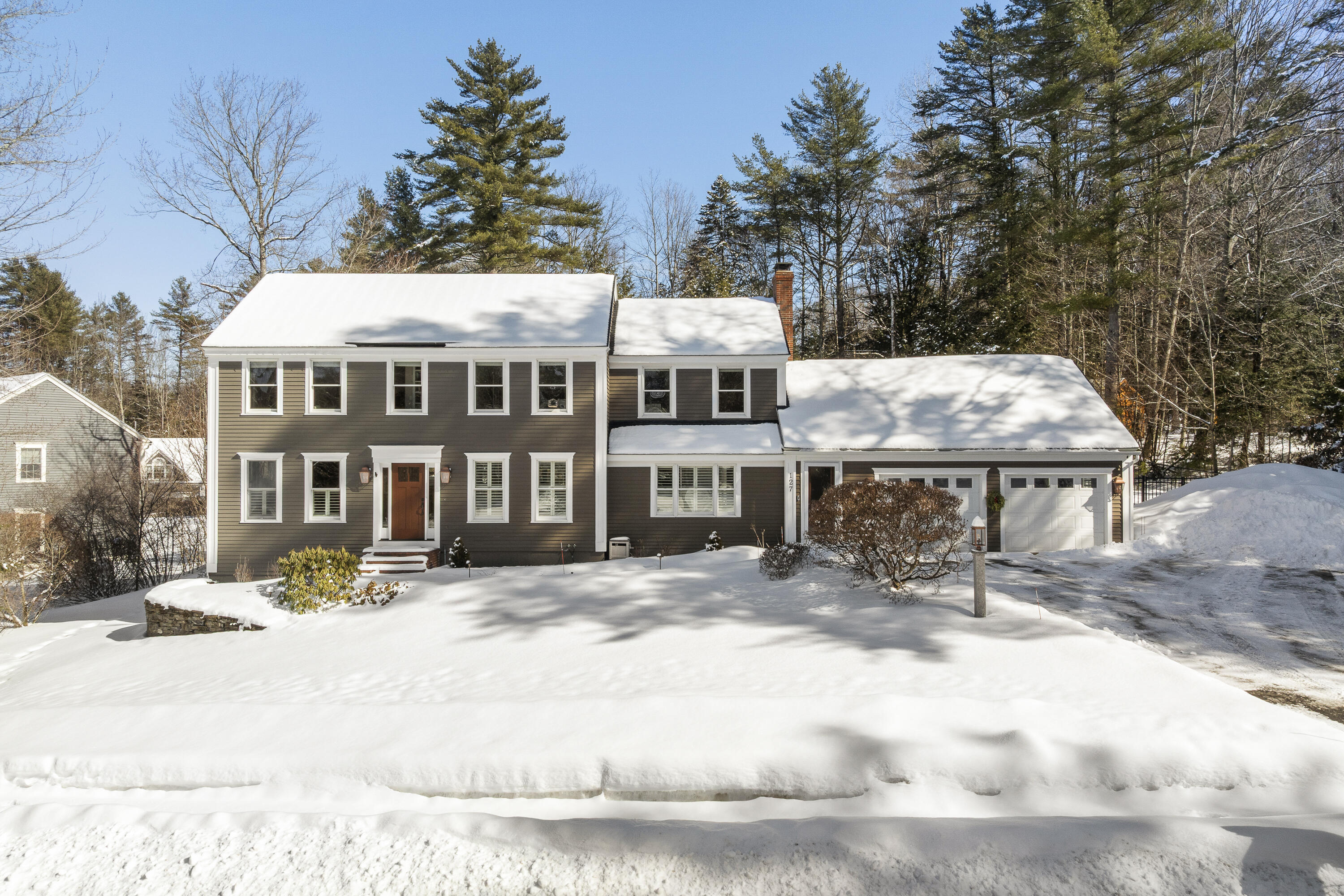 127 Applecrest Drive