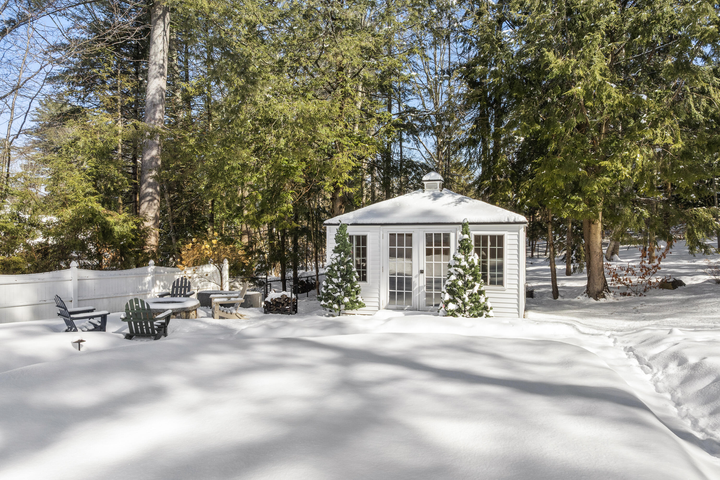 127 Applecrest Drive