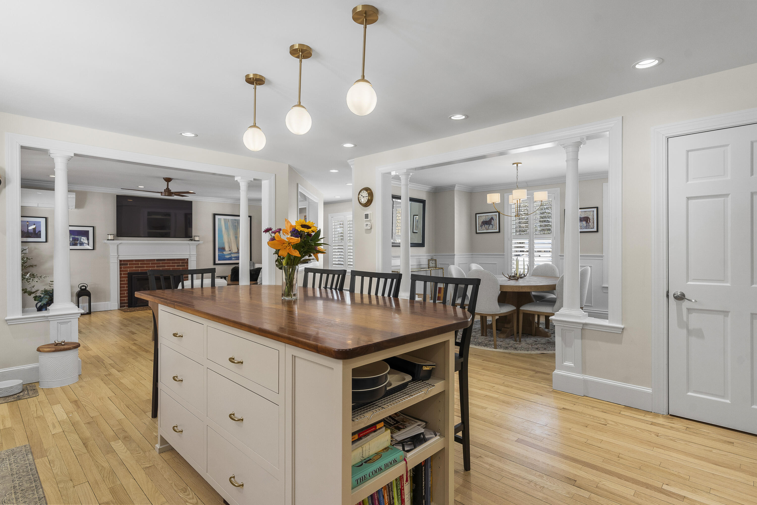 127 Applecrest Drive
