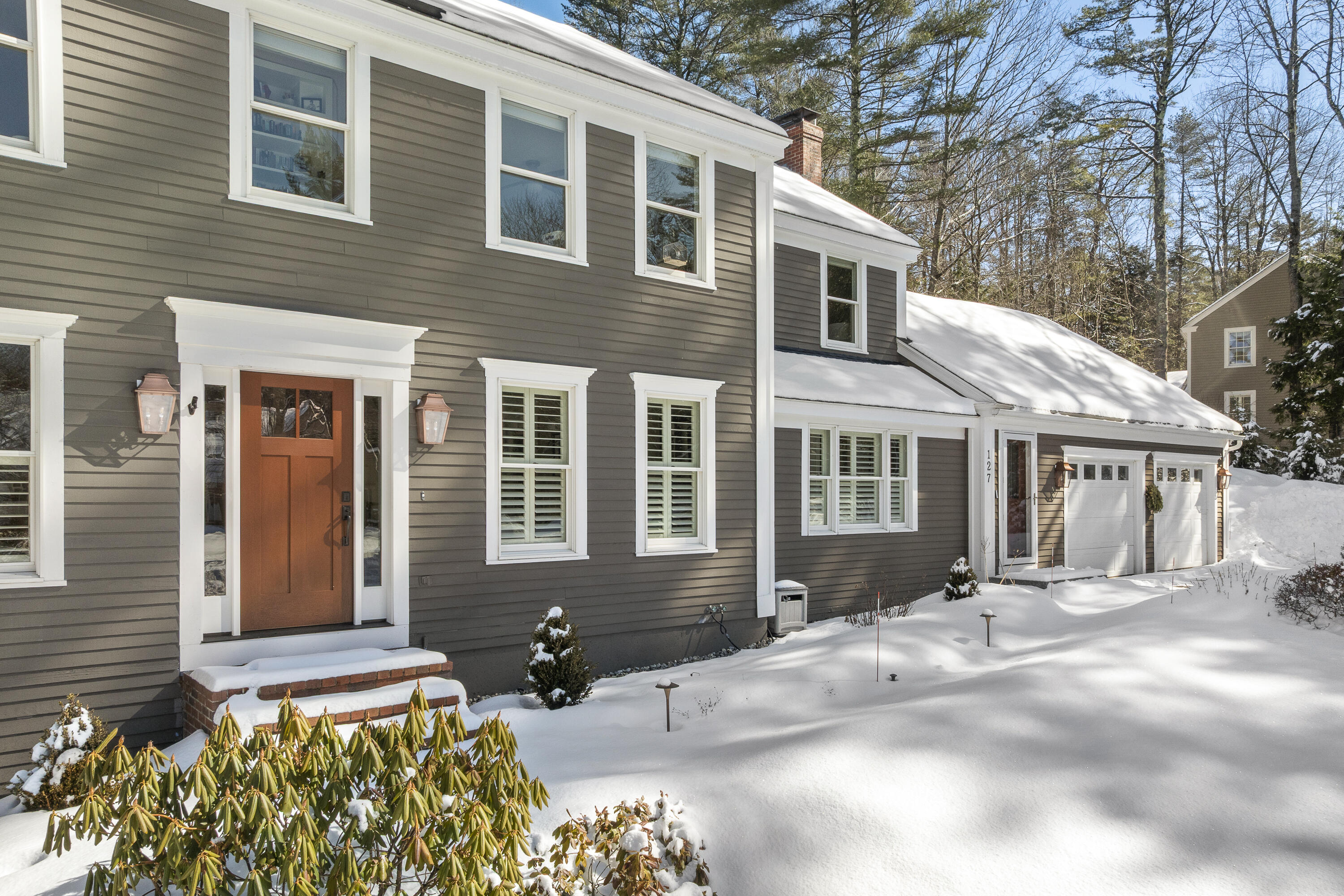 127 Applecrest Drive