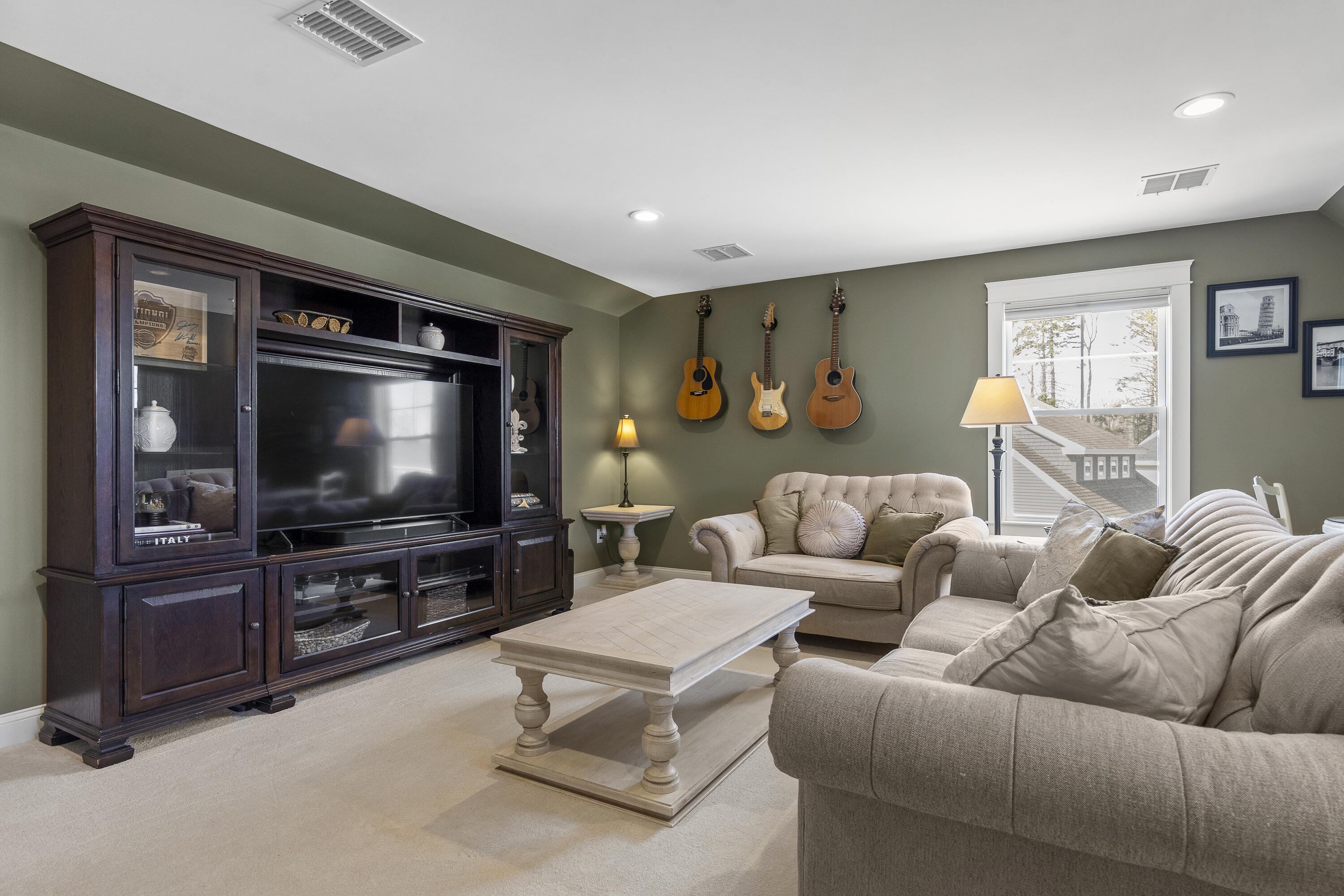 2 Franklin Circle