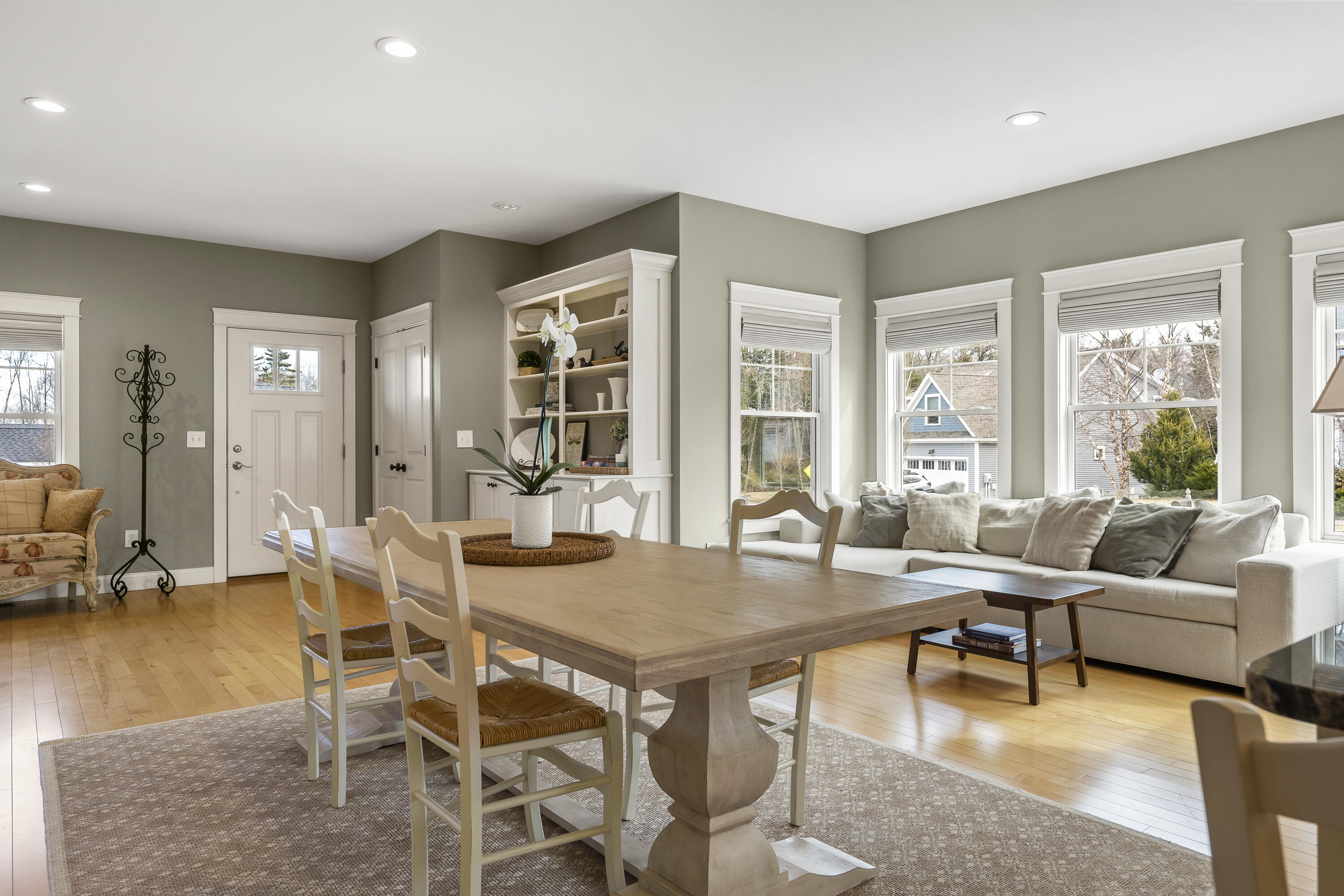 2 Franklin Circle