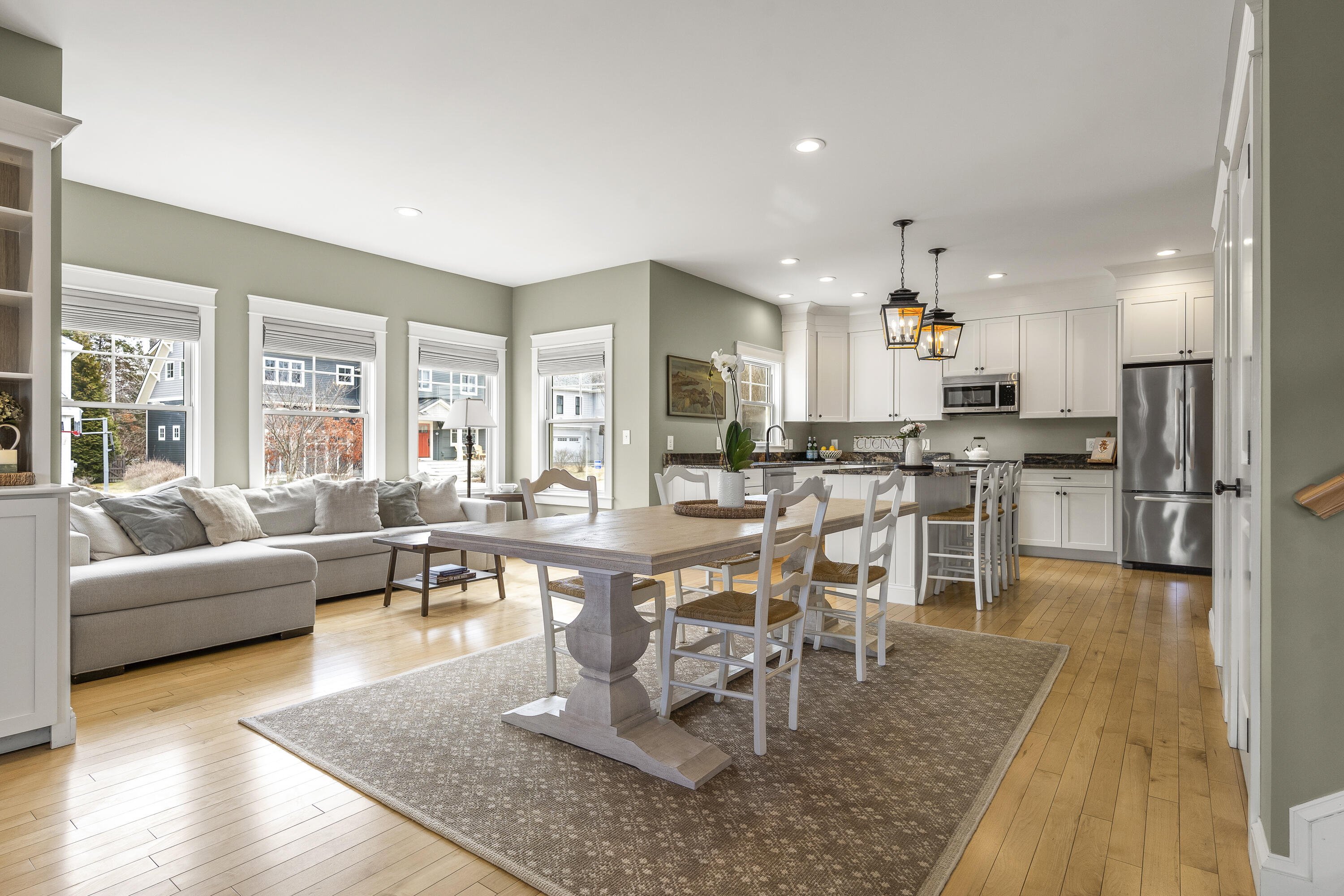 2 Franklin Circle